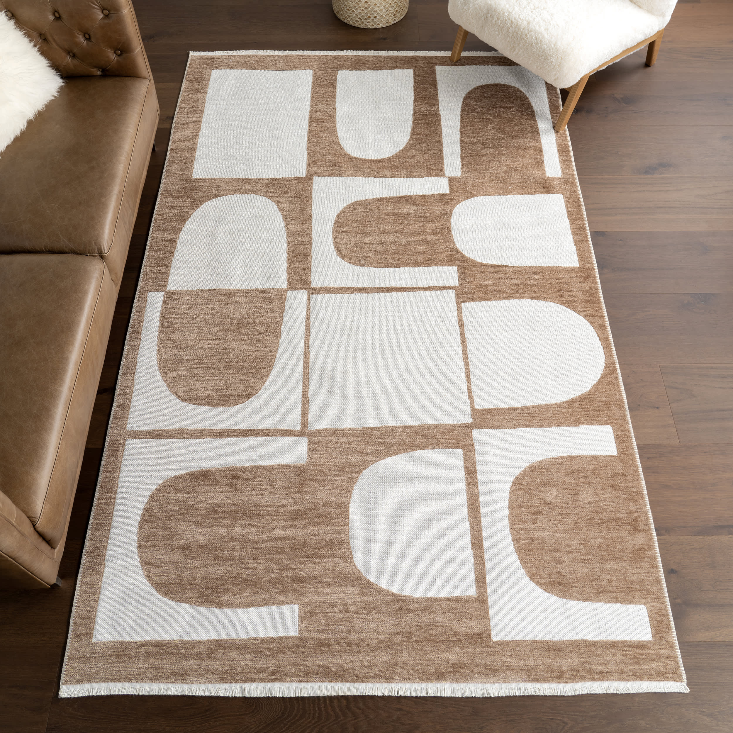 Kali Modern Geometric Reversible Washable Rug | Taupe - Image 10