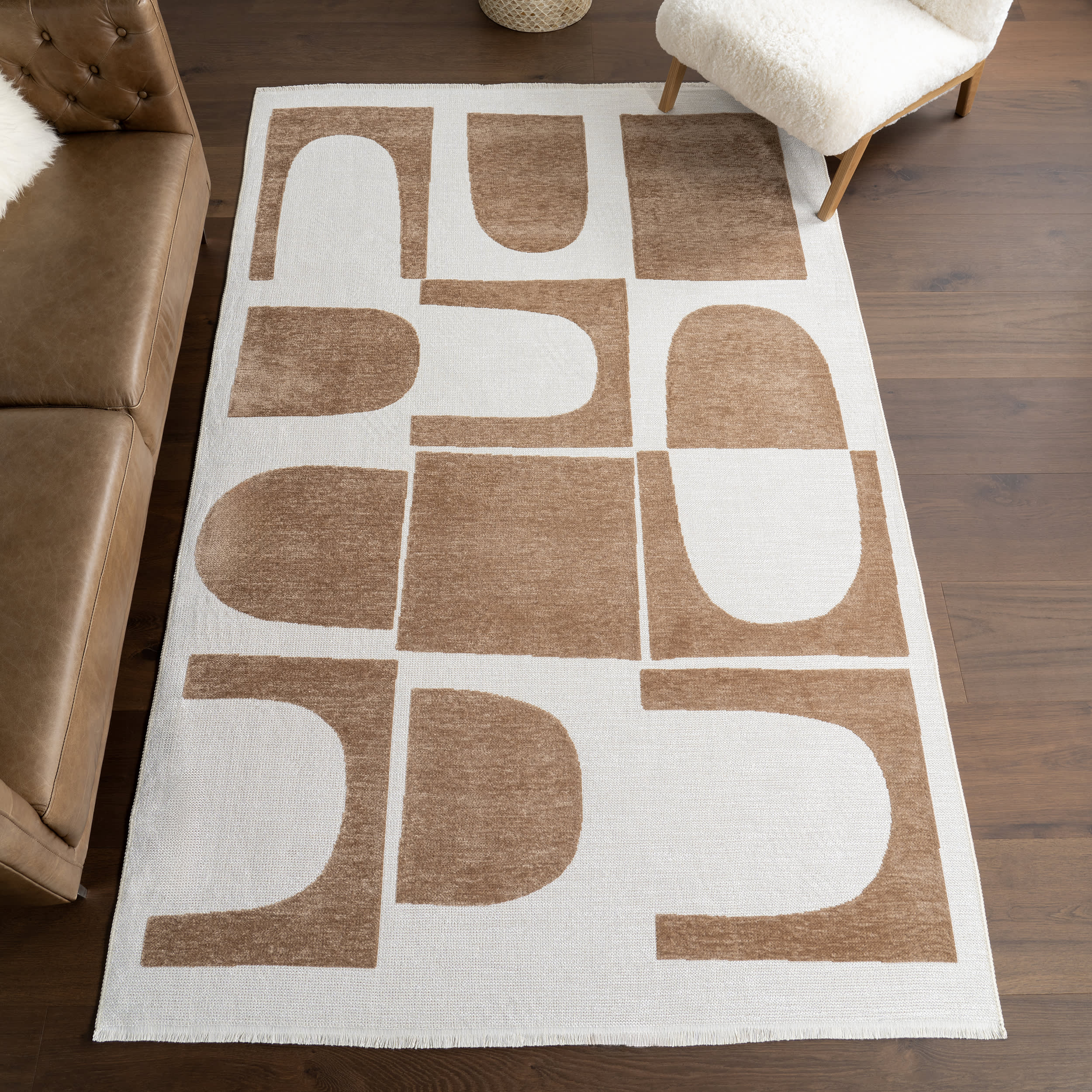 Kali Modern Geometric Reversible Washable Rug | Taupe - Image 2