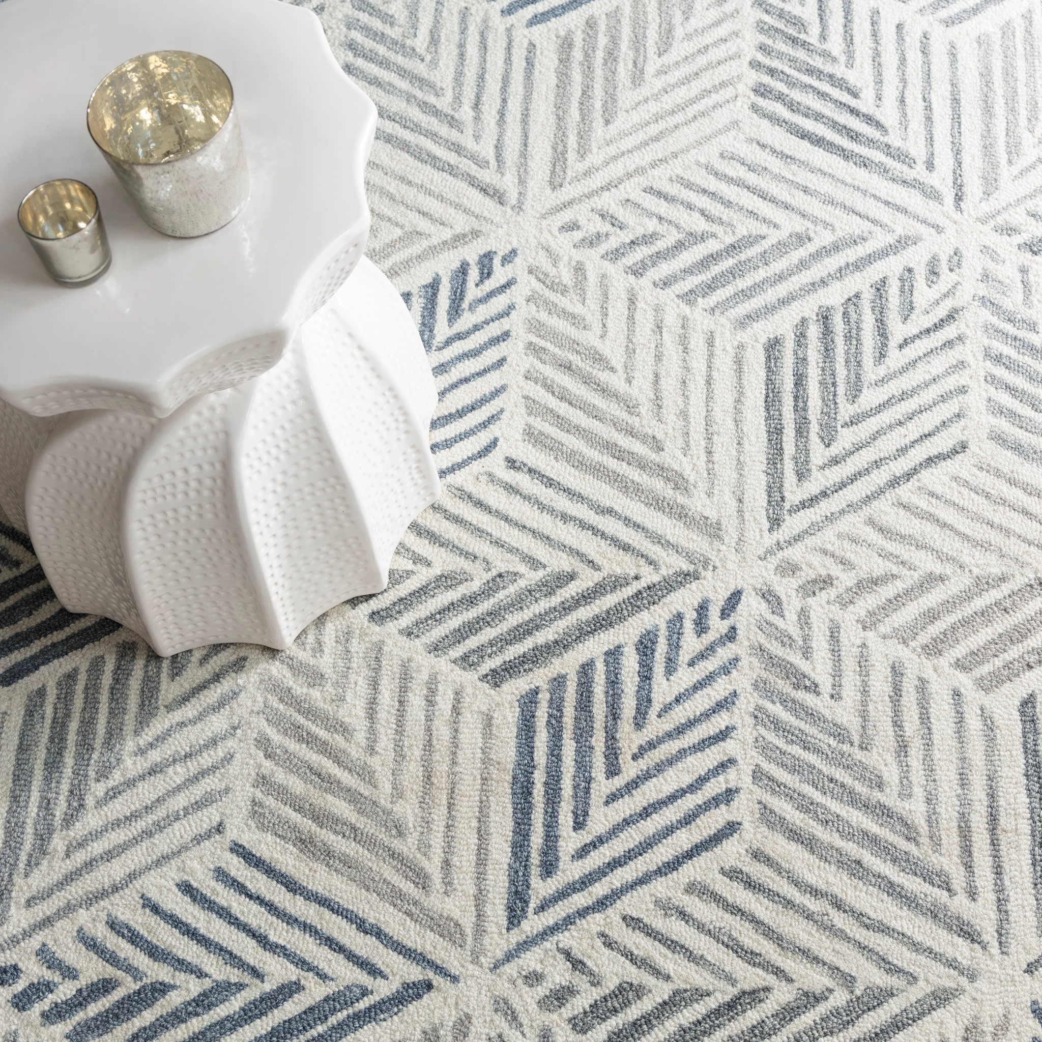 Karari Hand Hooked Wool Rug | Blue - Image 5