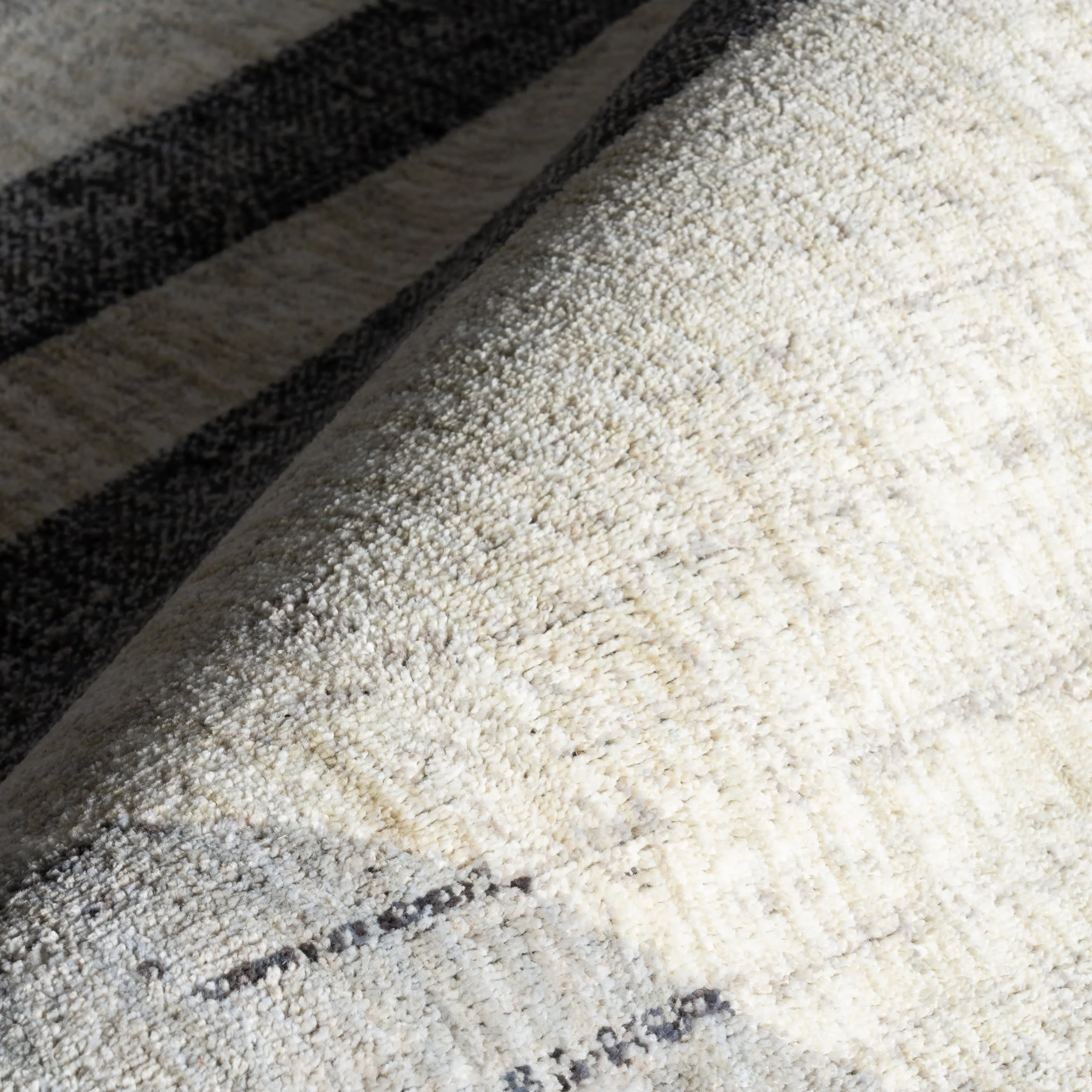 Karter Striped Trapezoid Rug | Light Grey - Image 3