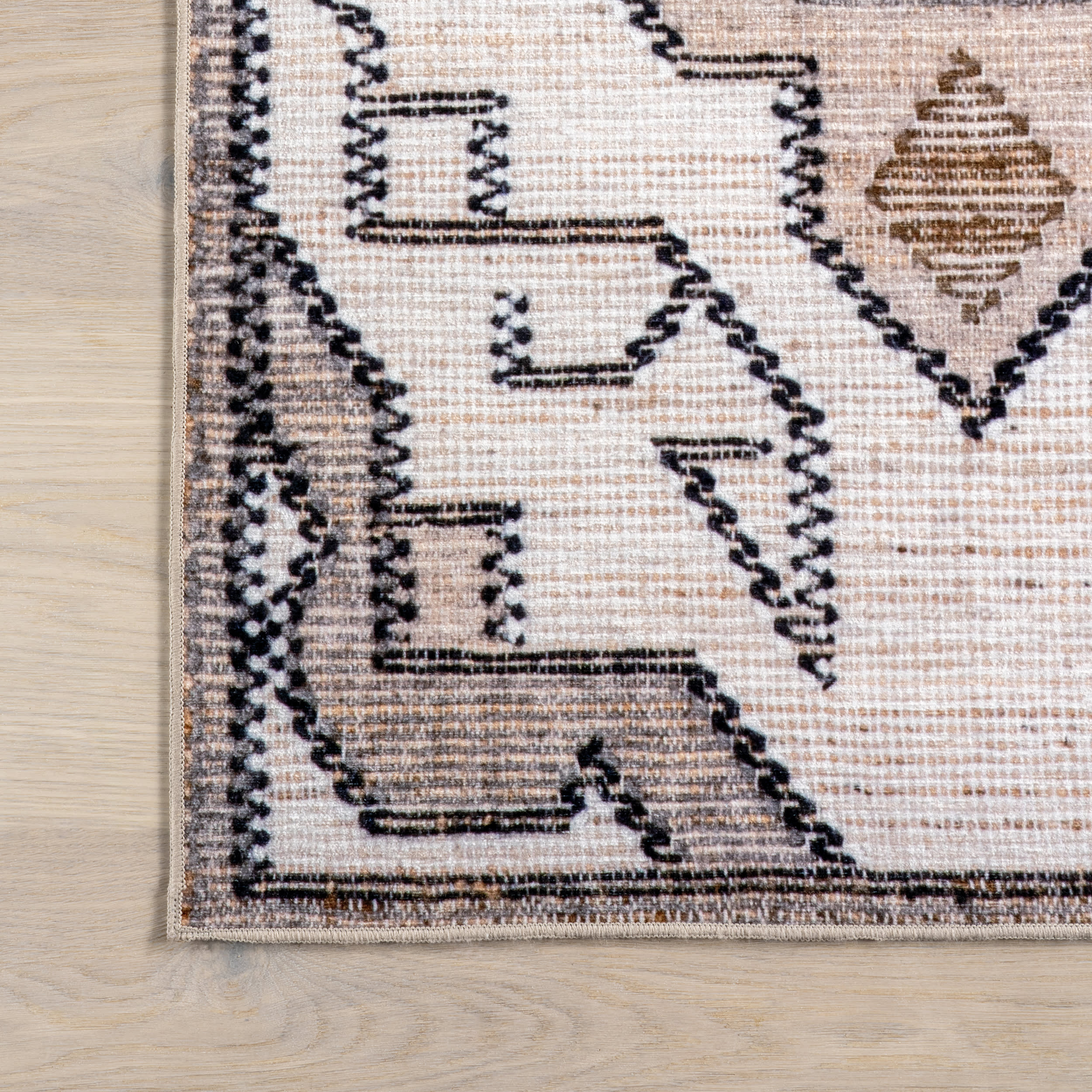 Keily Medallion Spill Proof Washable Rug | Ivory - Image 4
