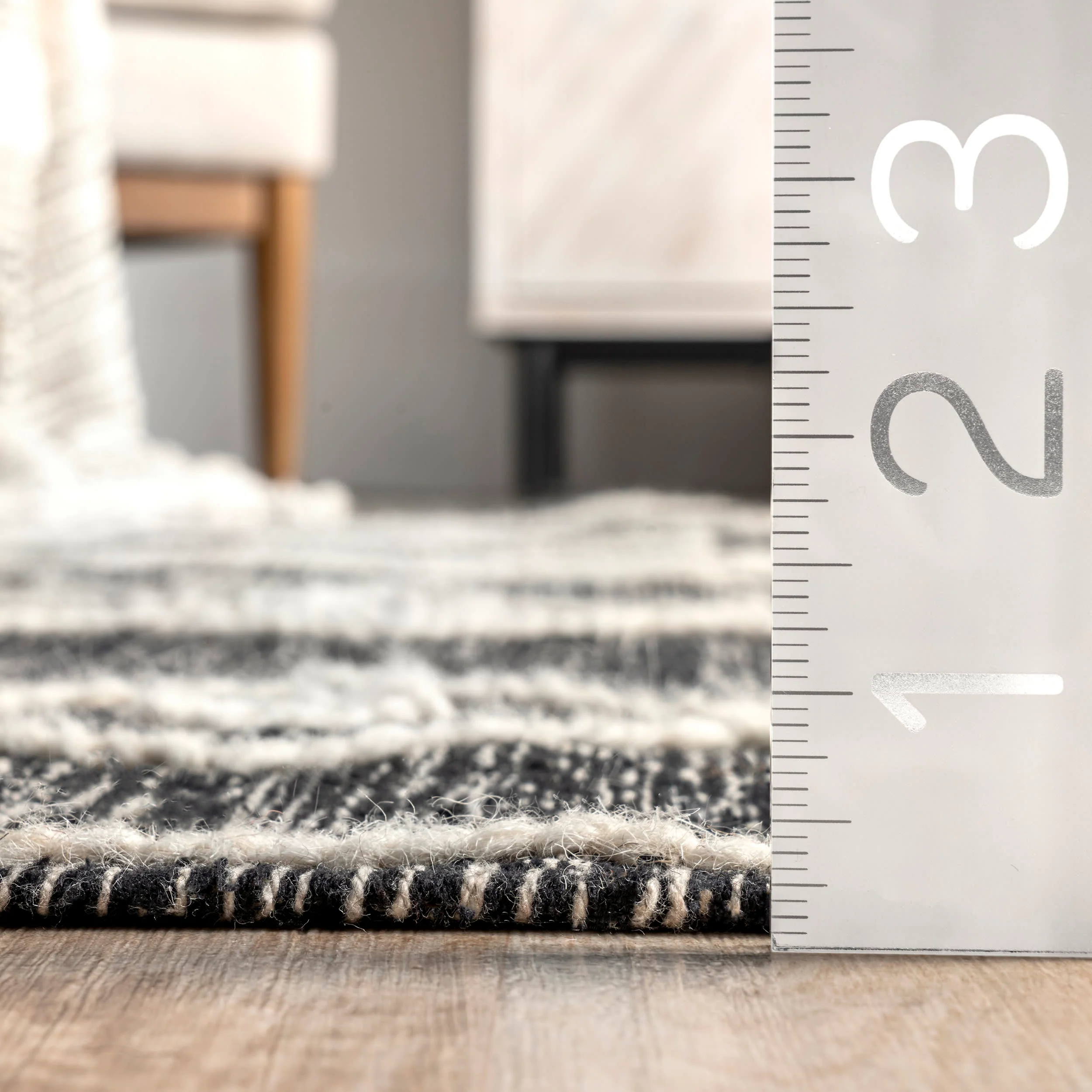 Kiki Tasseled Geometric Rug | Grey - Image 5