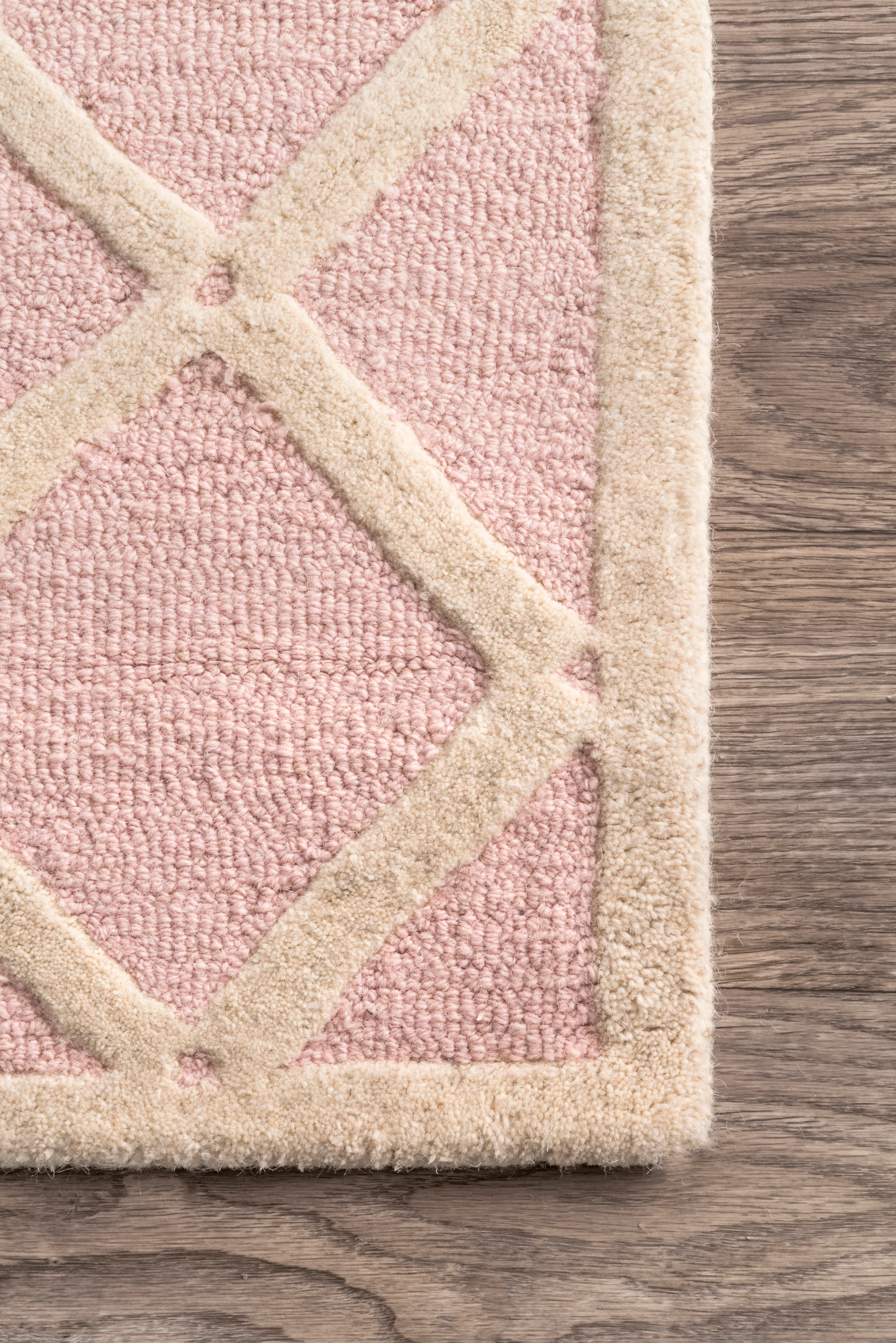 Knotched Lattice Trellis Rug | Pink - Image 3