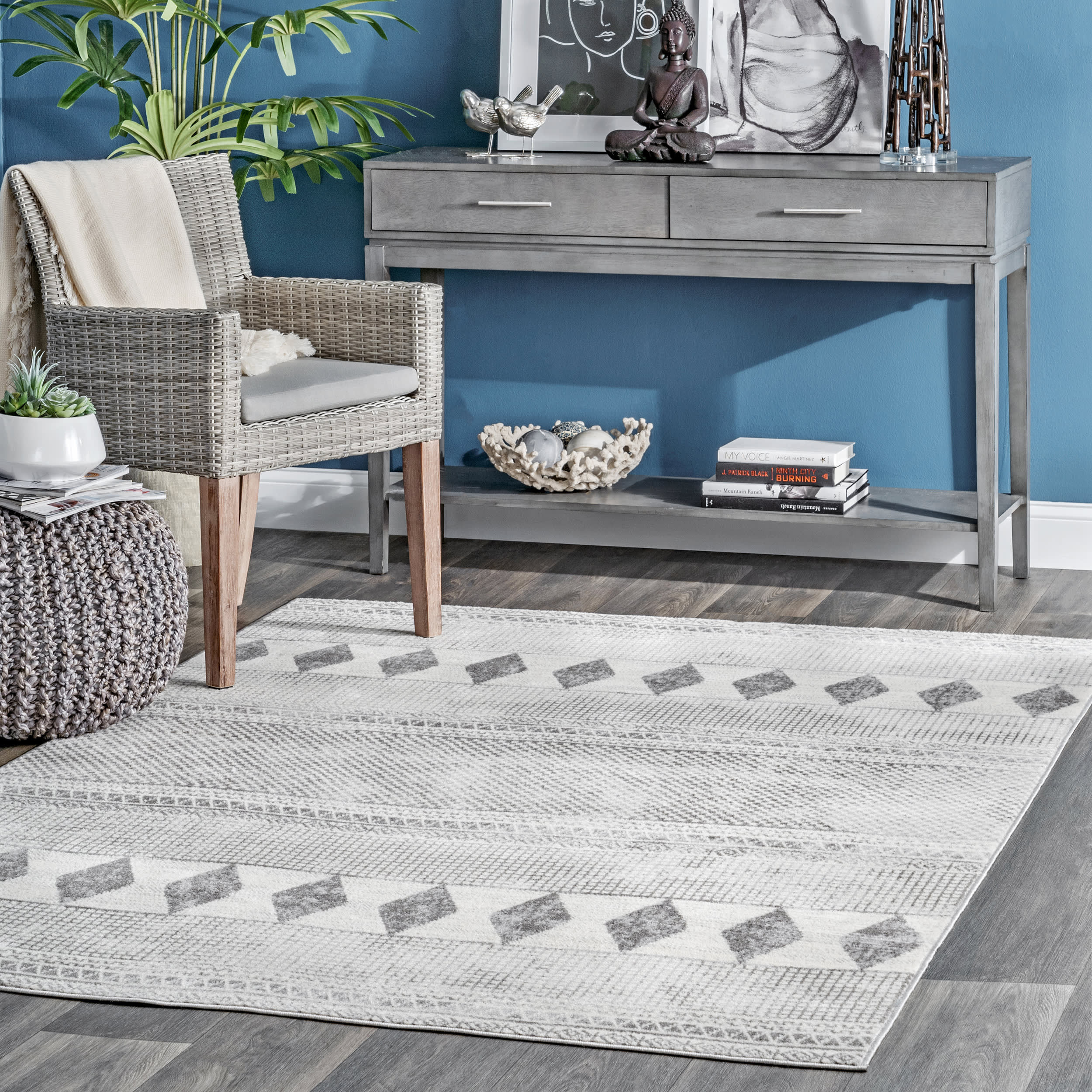 Kyla Banded Diamond Rug | Grey - Image 2