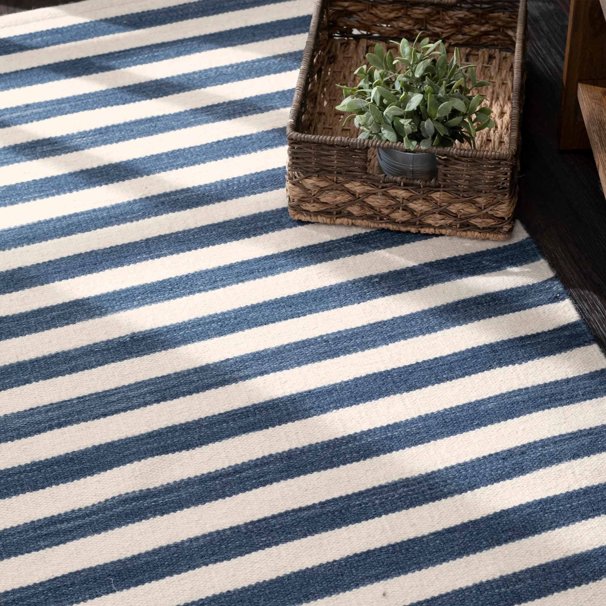 Ladder Stripe Handwoven Wool Rug | Navy/Ivory - Image 3