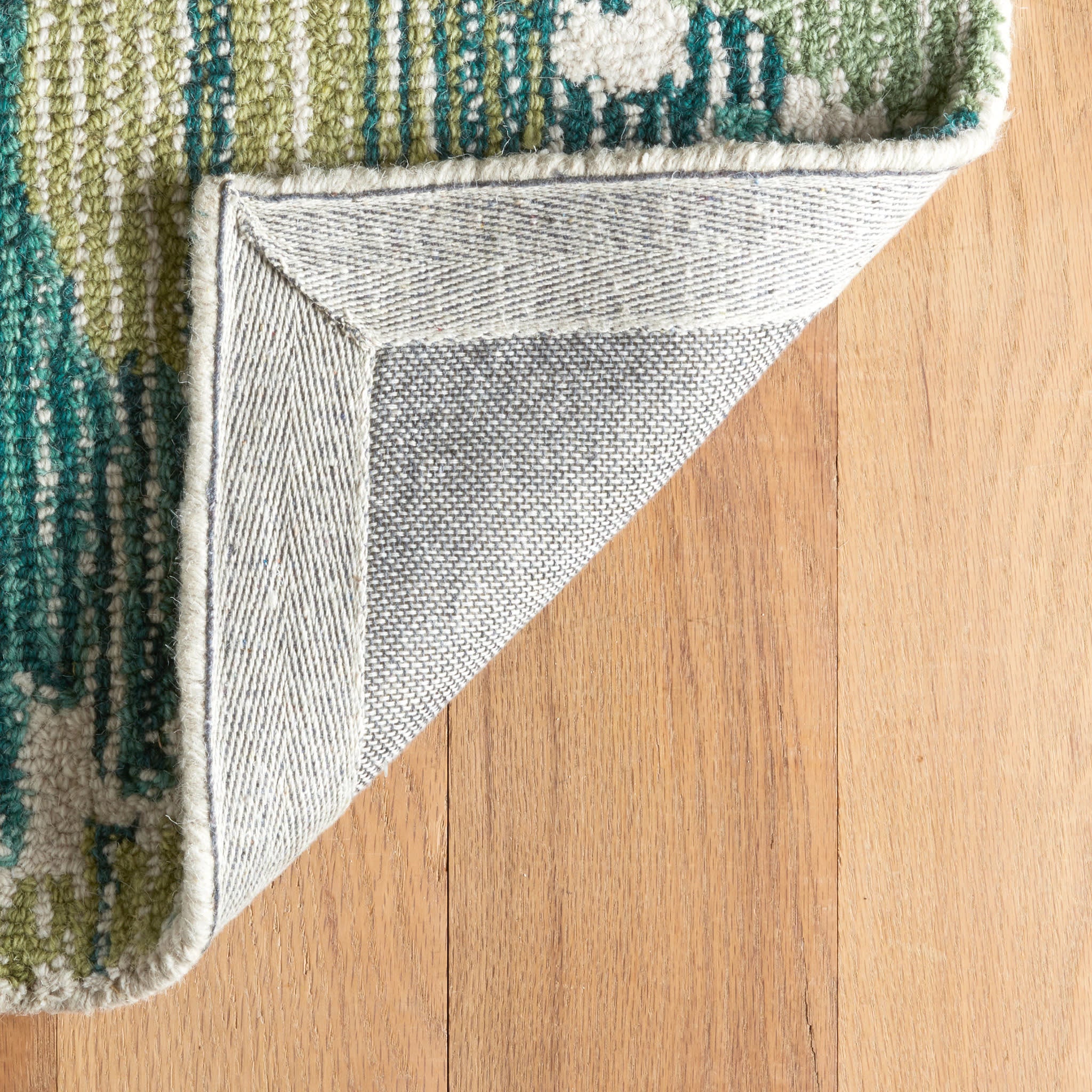 Ladycross Hand Hooked Wool Rug | Green - Image 5