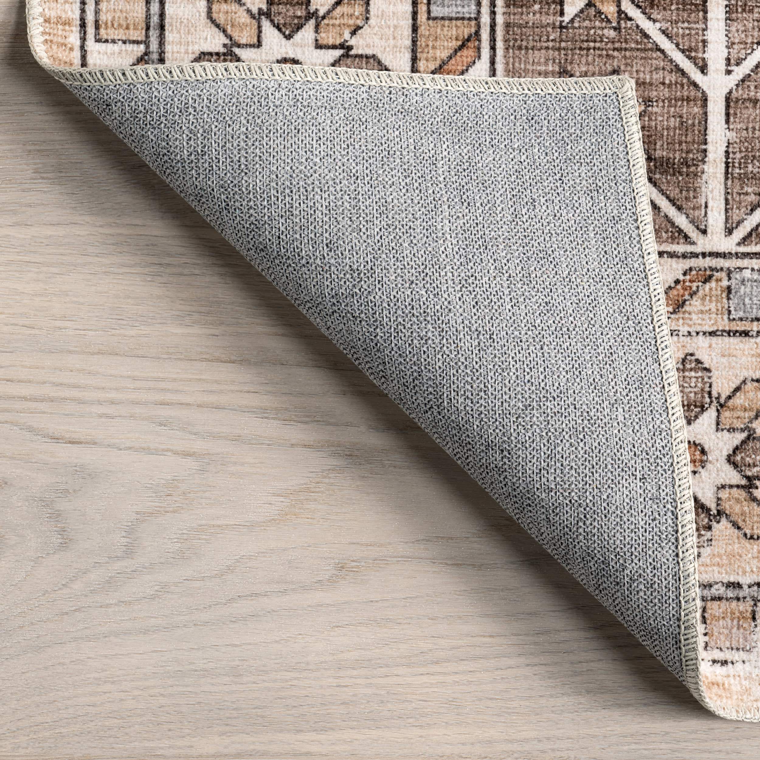 Laurel Medallion Washable Rug | Sand - Image 5