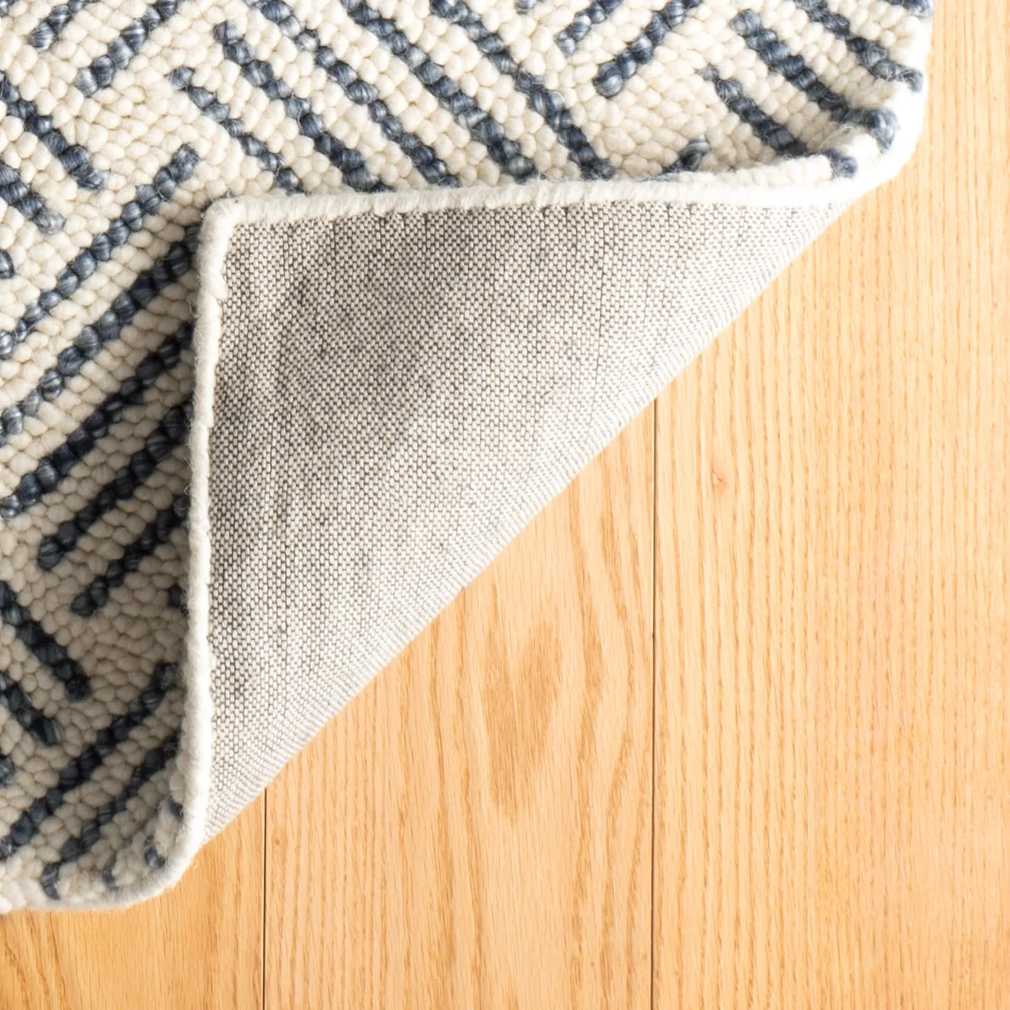 Layers Hand Hooked Wool Rug | Indigo - Image 8
