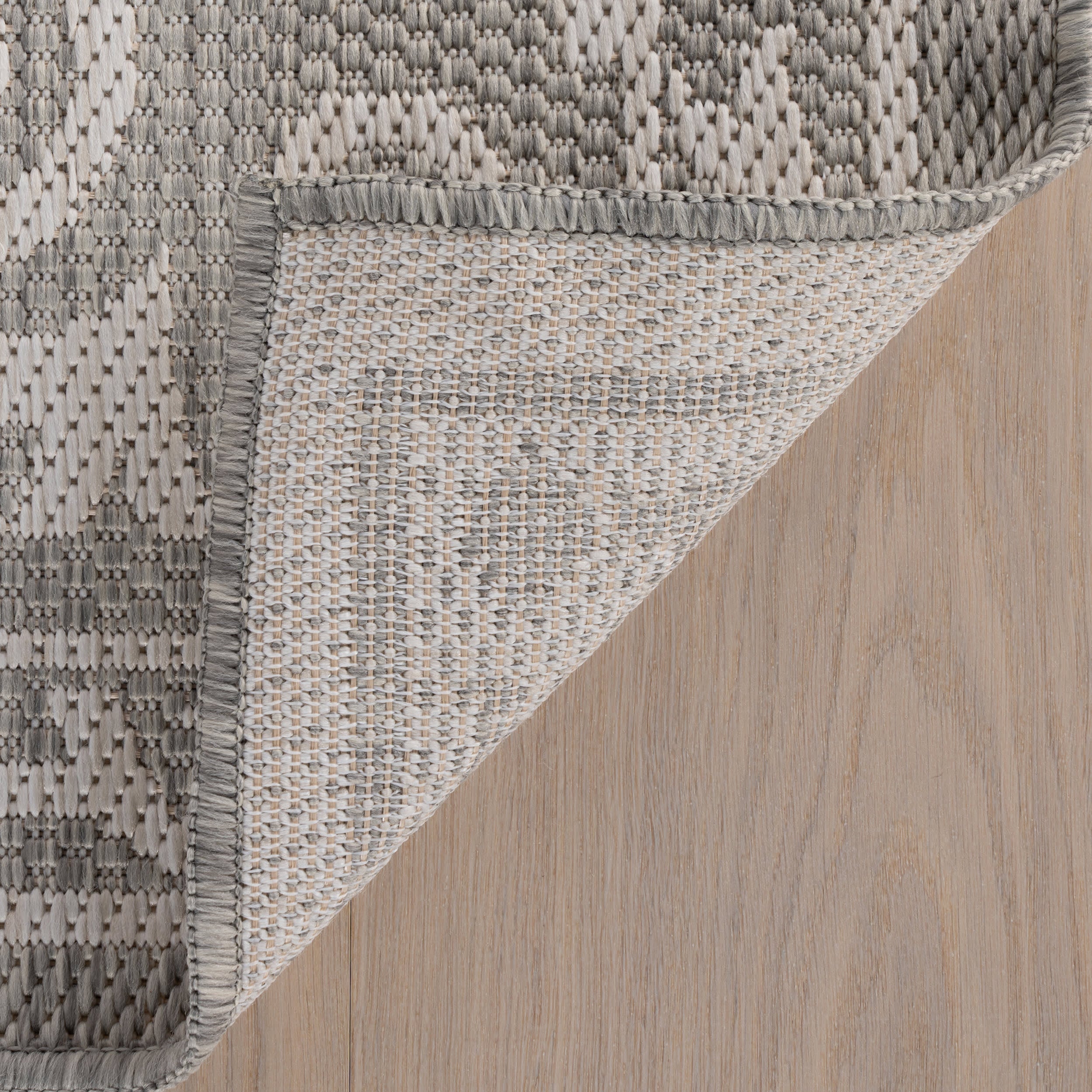 Laynea Traditional Paisley Indoor/Outdoor Rug | Grey - Image 8
