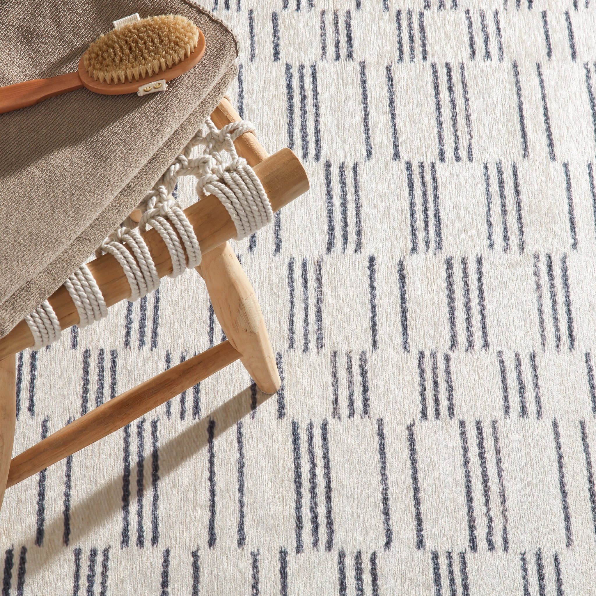 Leni Machine Washable Rug | Oatmeal - Image 3