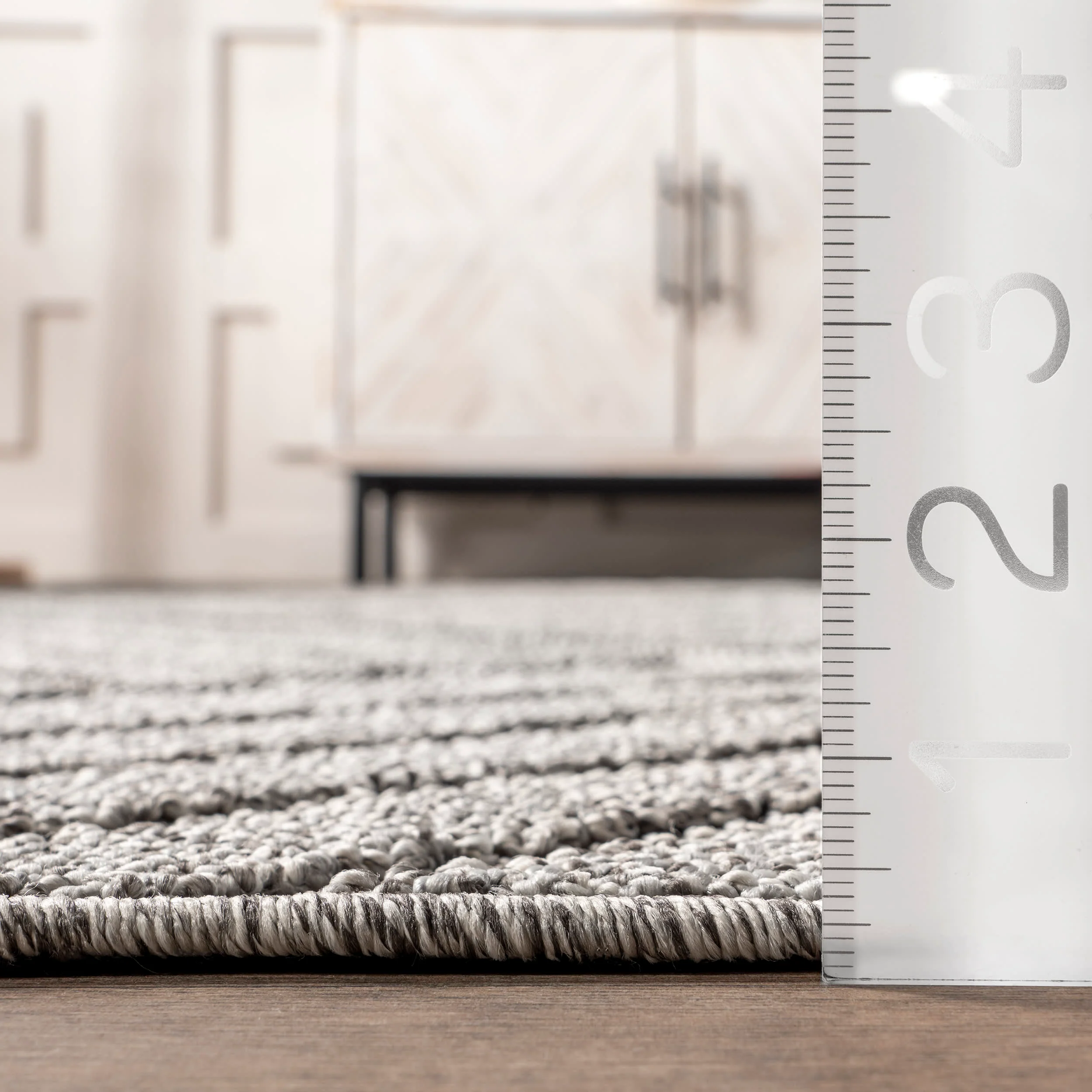 Lexie Arrow Indoor/Outdoor Rug | Grey - Image 4