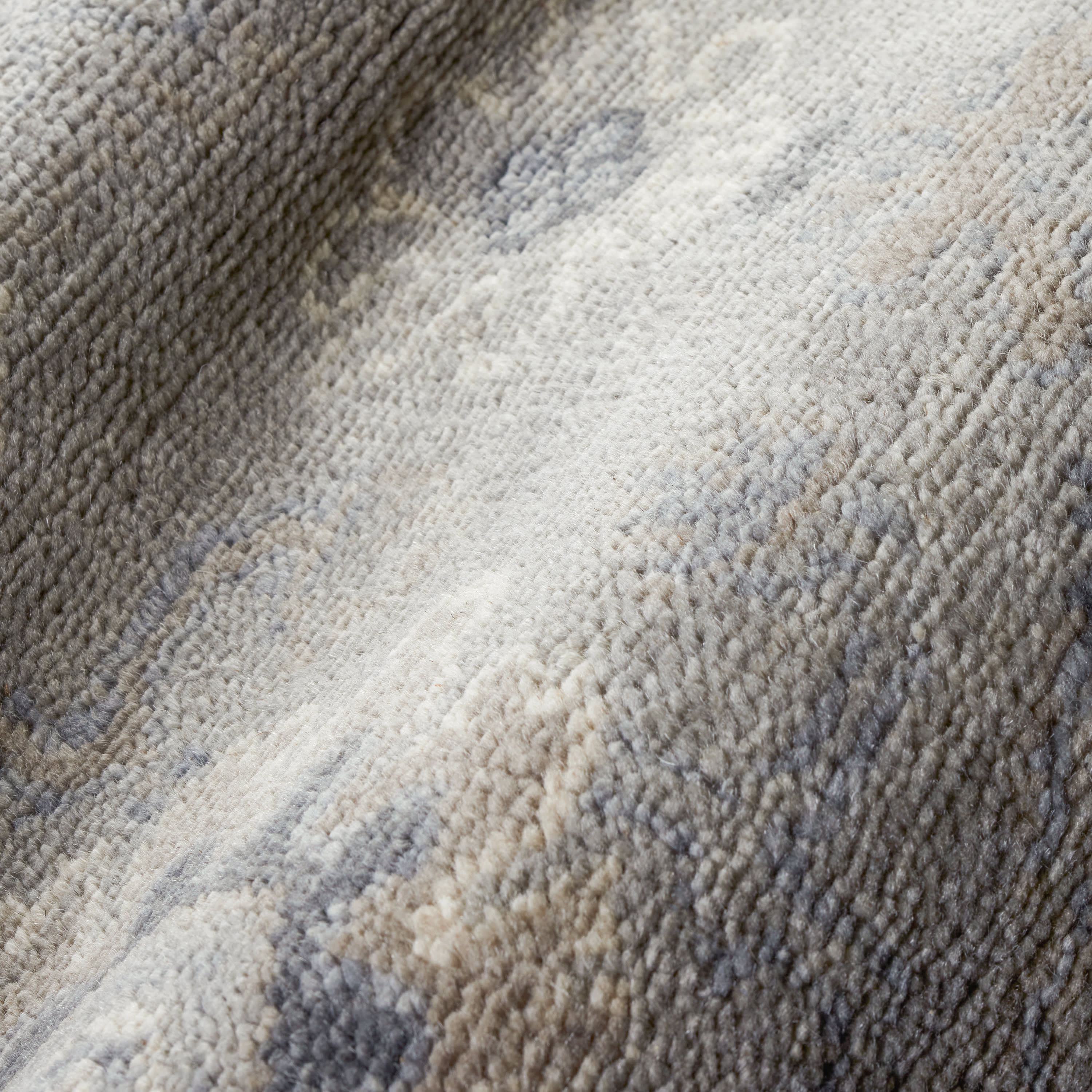 Lila Hand Knotted Wool Rug | Grey - Image 4