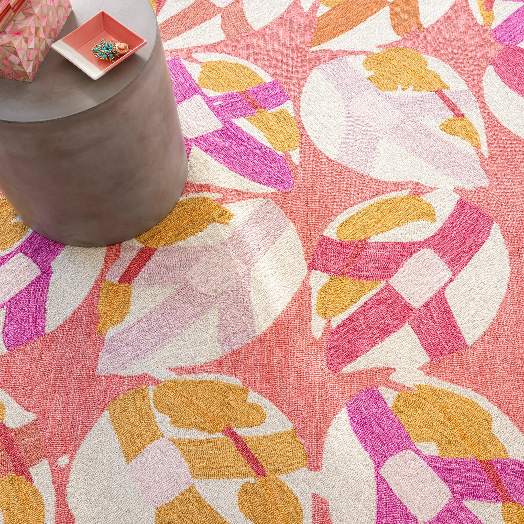 Lily Pad Hand Micro Hooked Wool Rug | Pink - Image 3