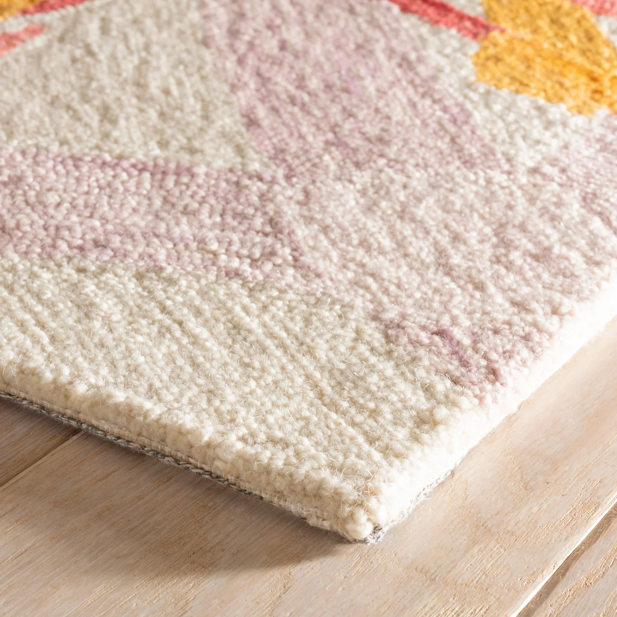 Lily Pad Hand Micro Hooked Wool Rug | Pink - Image 4