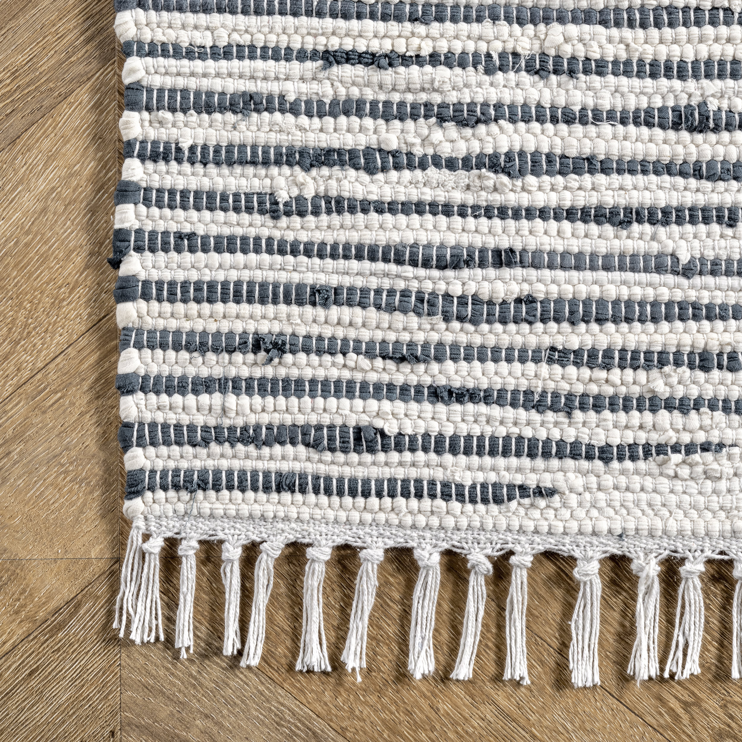 Lined Diamonds Rug | Ivory - Image 3