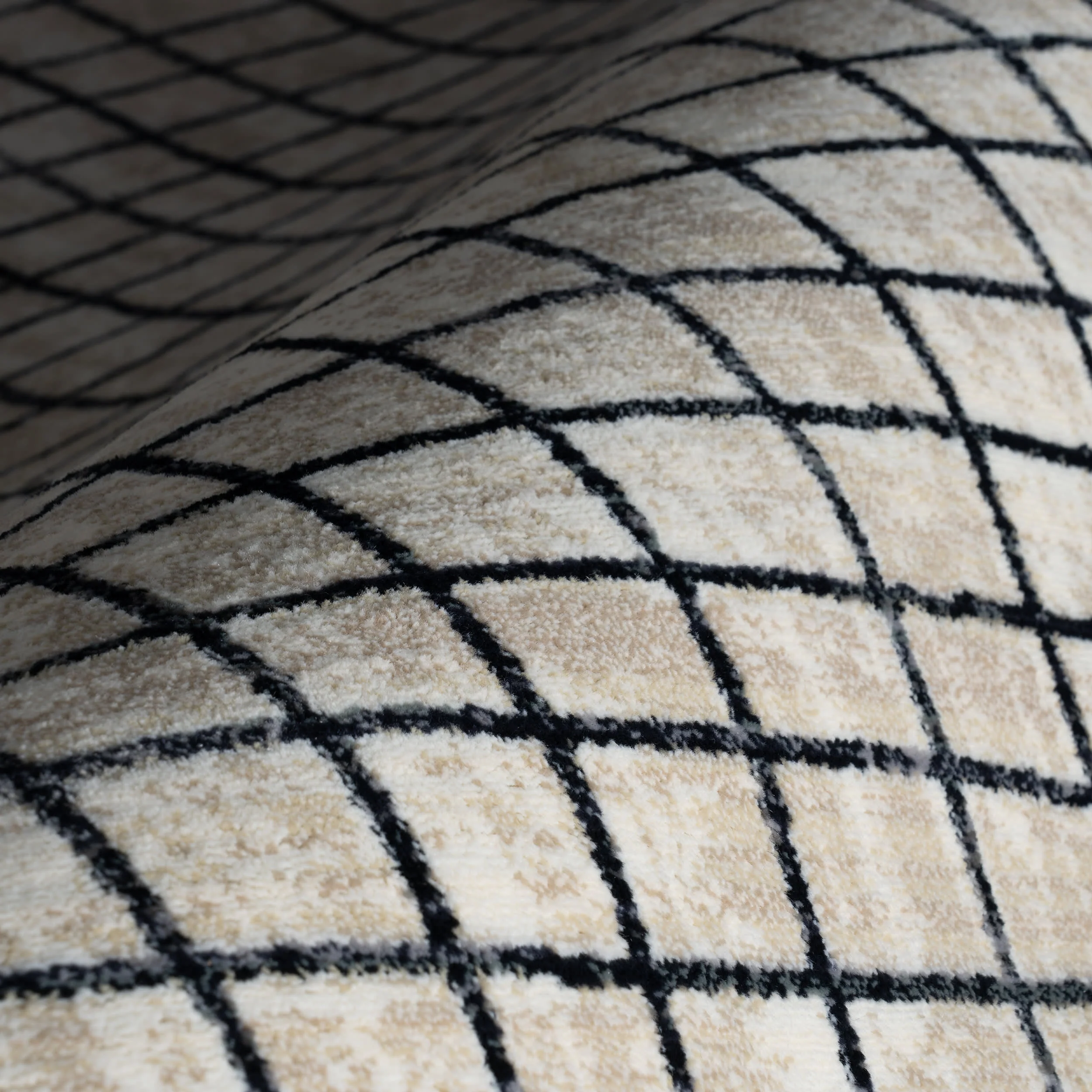Lizenna Modern Checkered Rug | Beige - Image 3