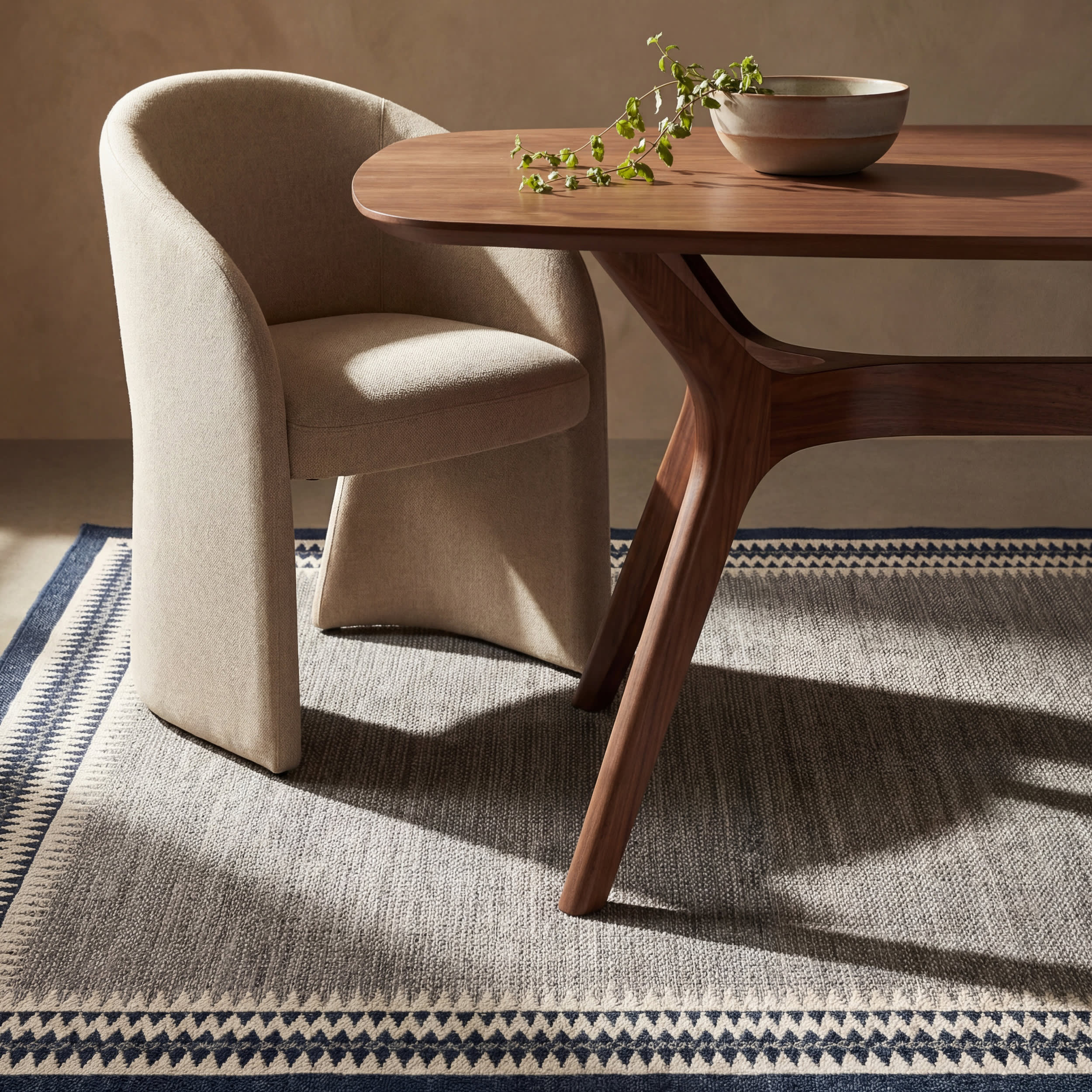 Loenya Modern Bordered Indoor/Outdoor Rug | Navy - Image 5