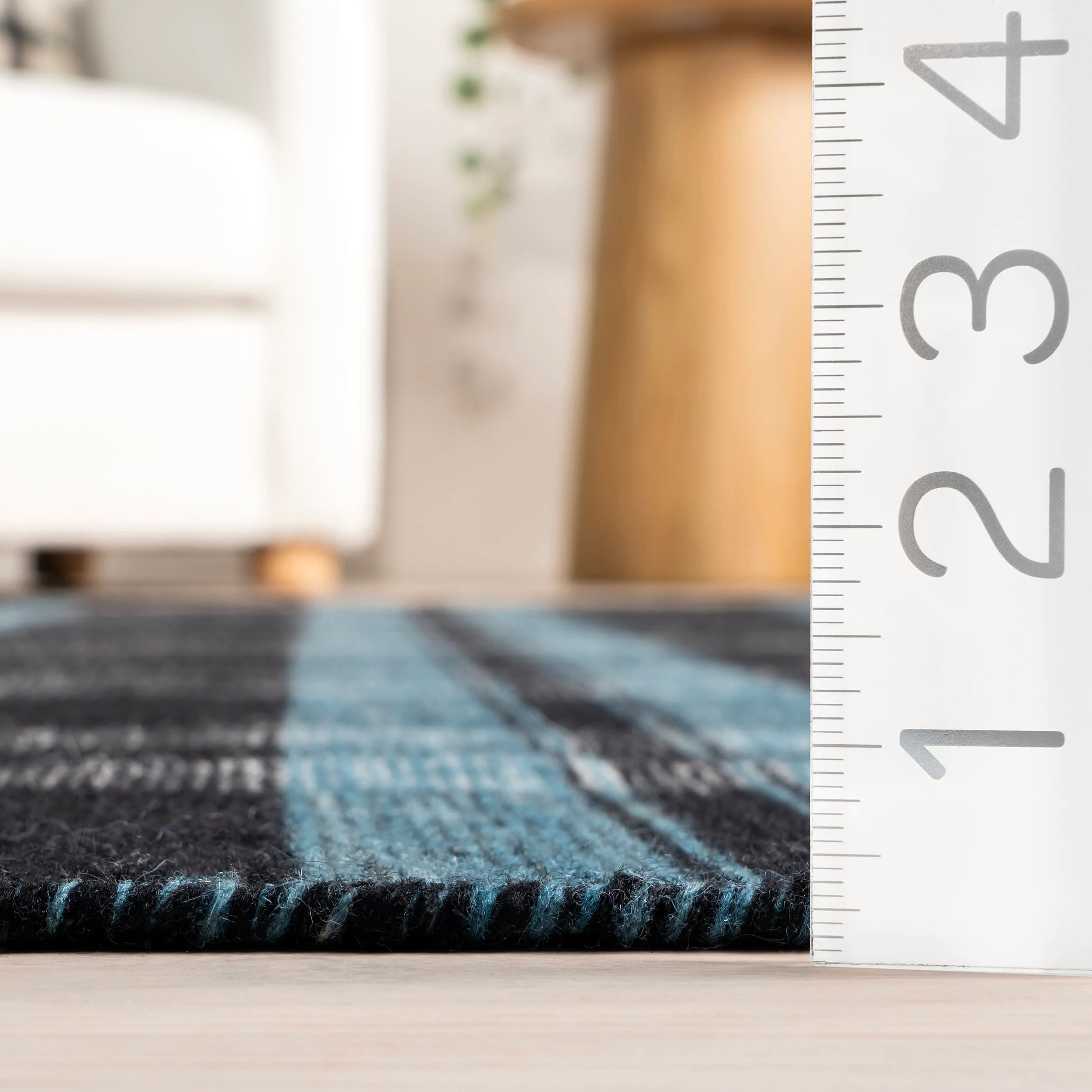 Luciana Plaid Fringed Rug | Black - Image 5