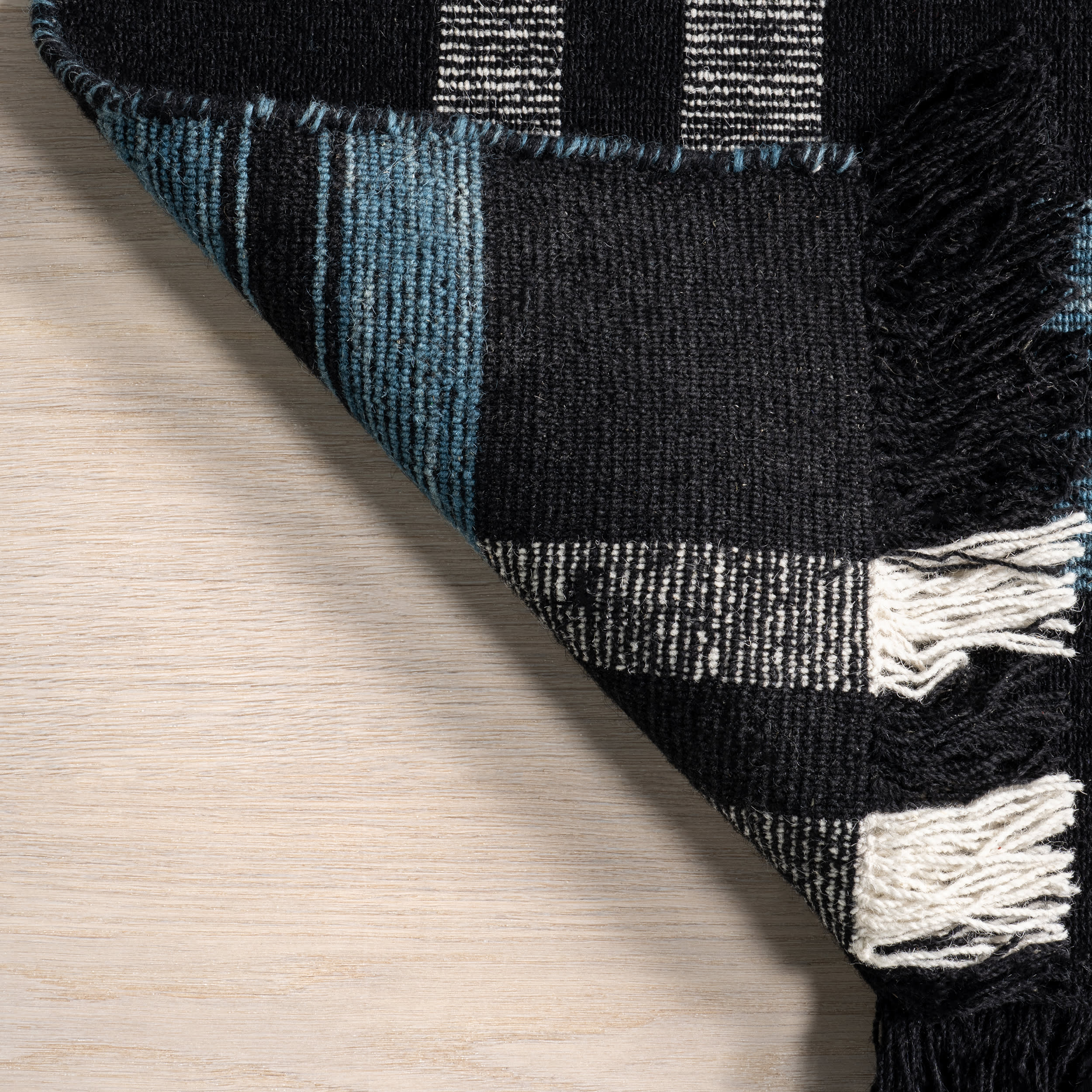 Luciana Plaid Fringed Rug | Black - Image 6