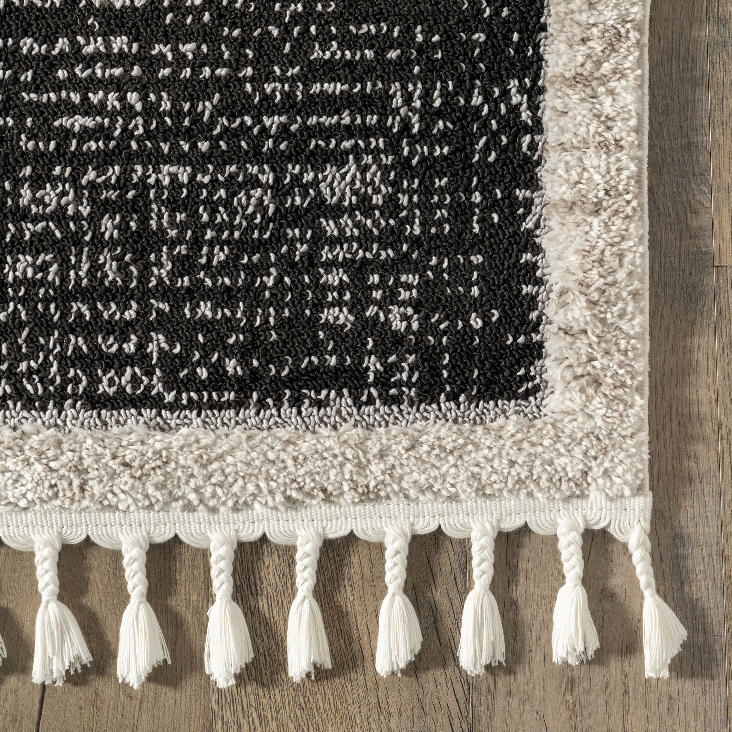 Lucille Vertex Tasseled Rug | Grey - Image 3