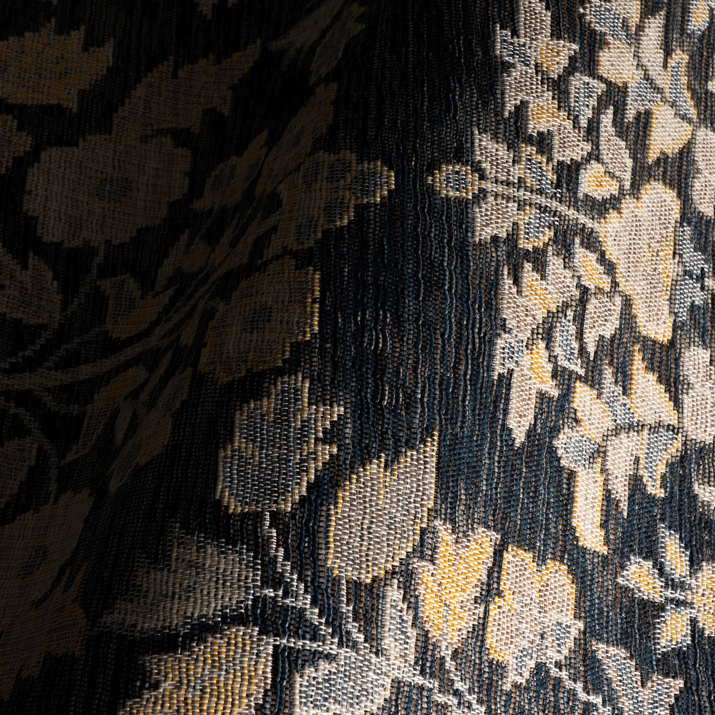 Lunaven Traditional Floral Indoor/Outdoor Rug | Navy - Image 3