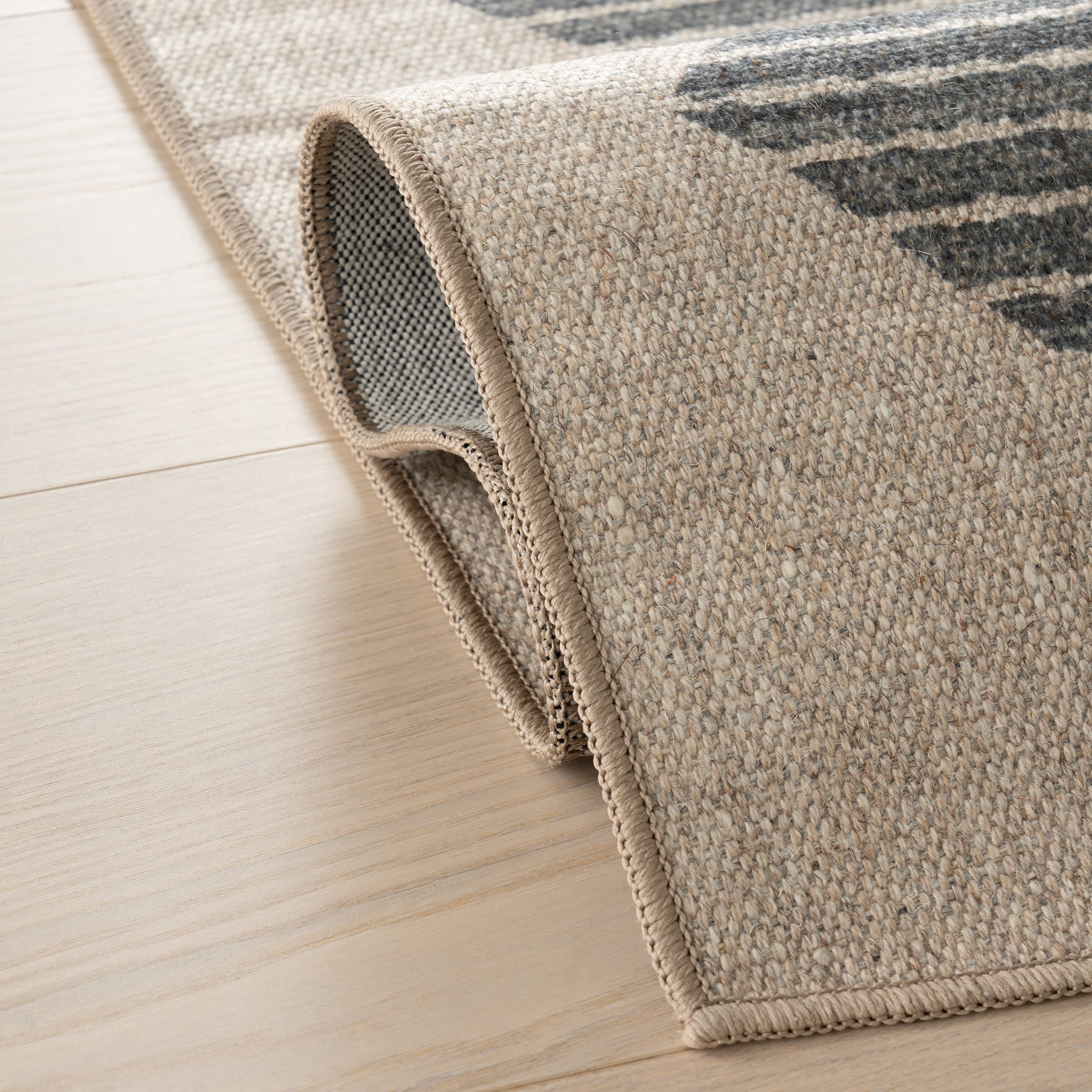 Luzia Vintage Washable Rug | Grey - Image 11
