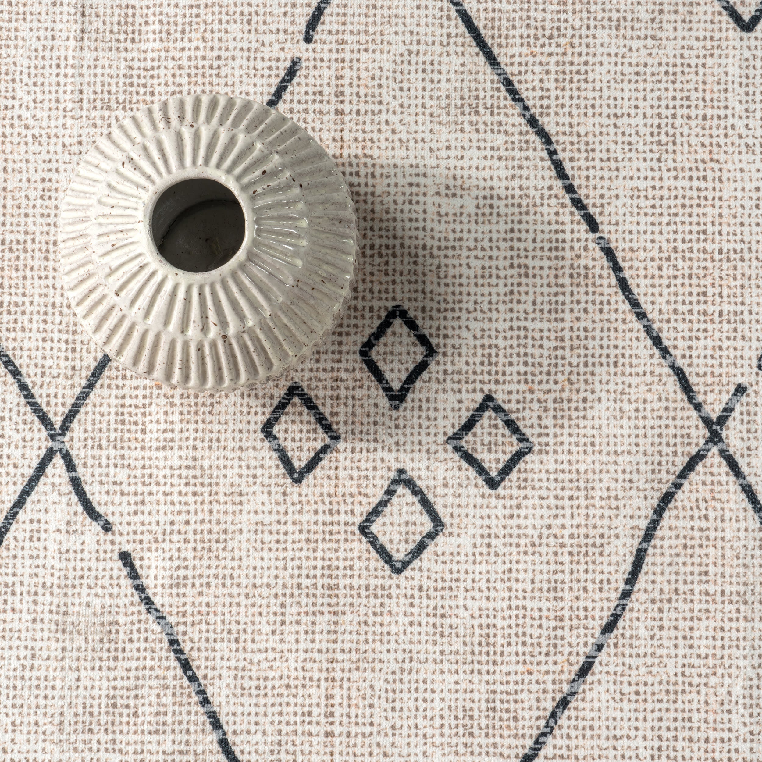 Magdalena Diamond Geometric Rug | Ivory - Image 7