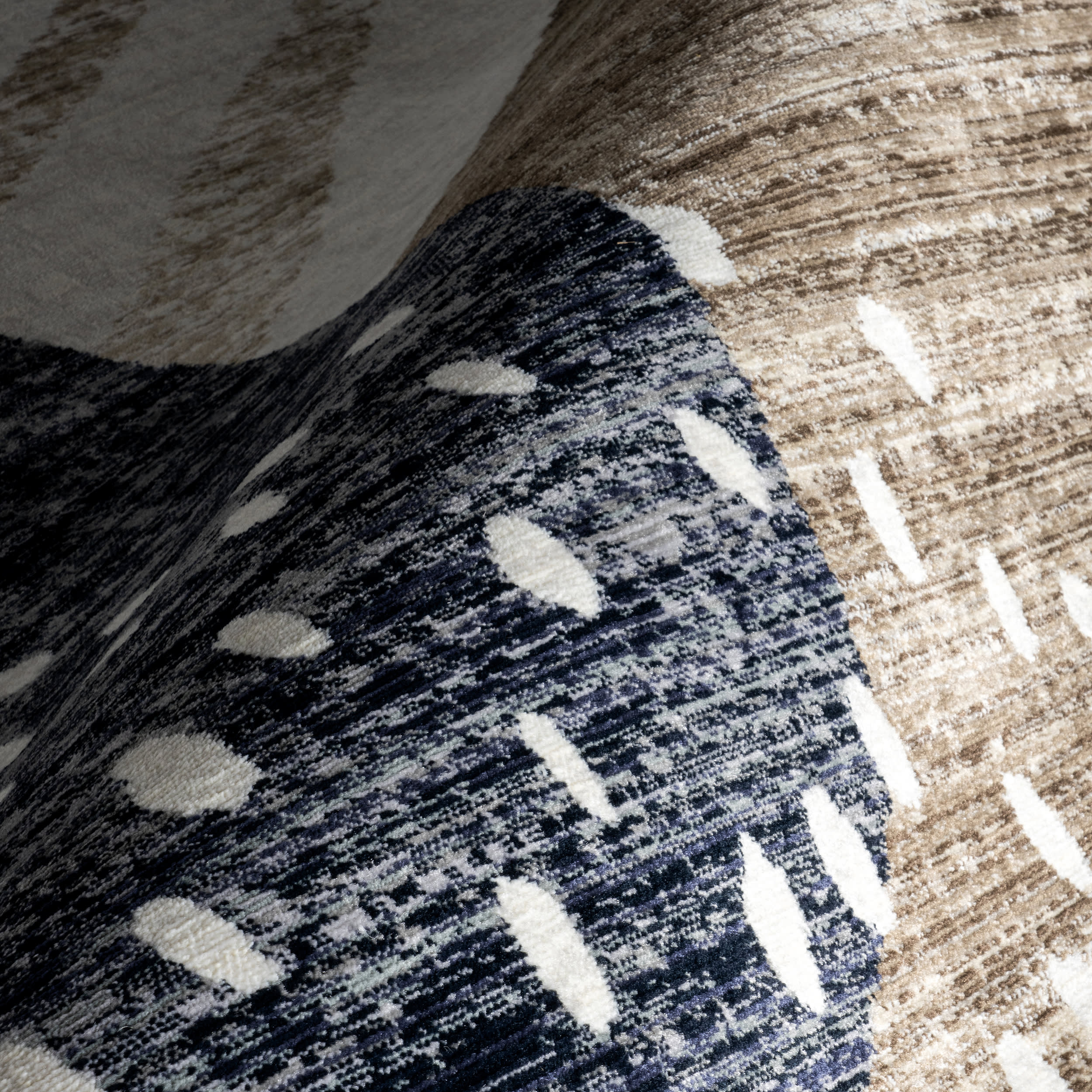 Manaslu Sunrise Fringed Rug | Light Brown - Image 3