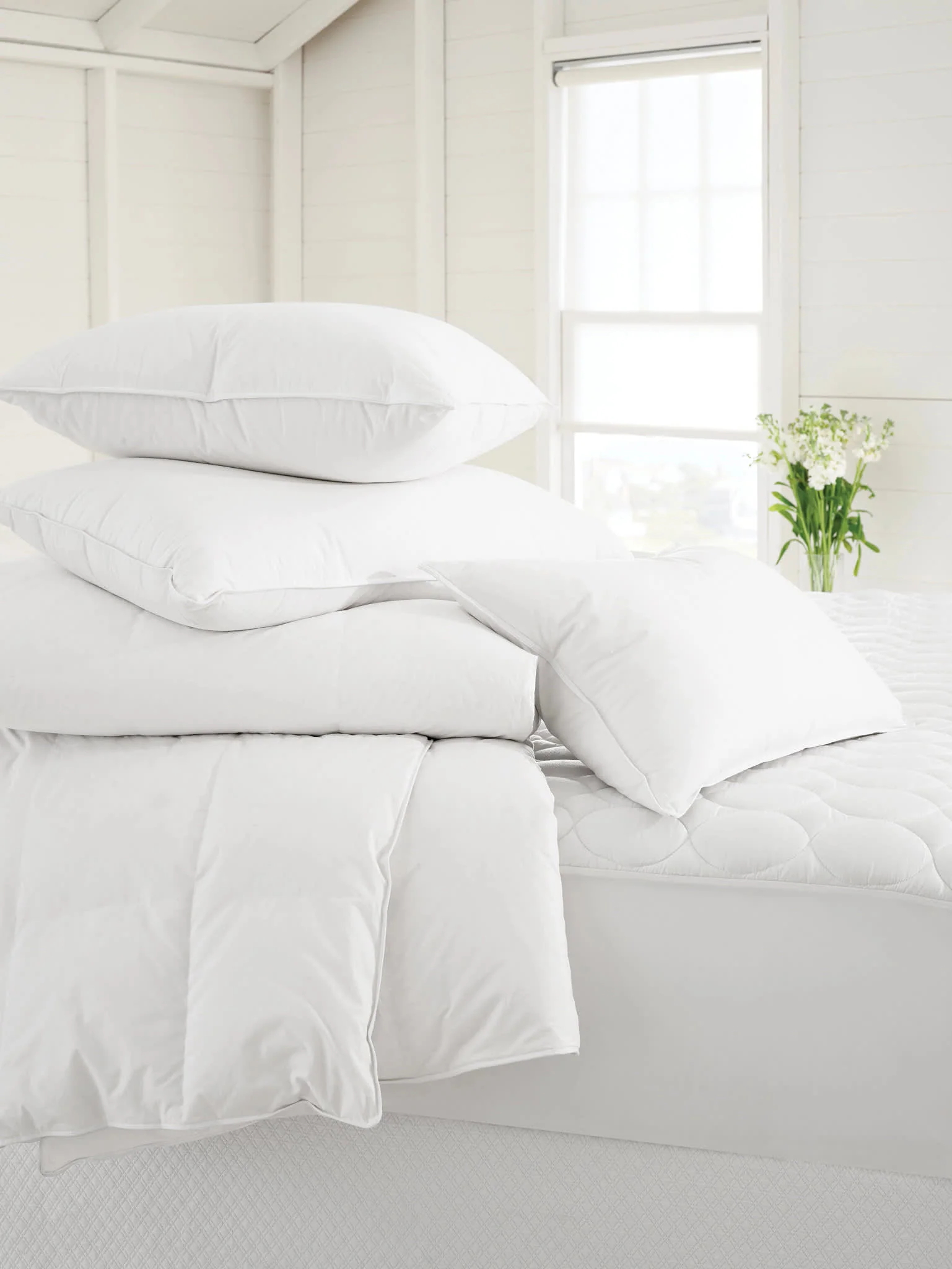Mantra Down Alternative Pillow Insert | White - Image 2