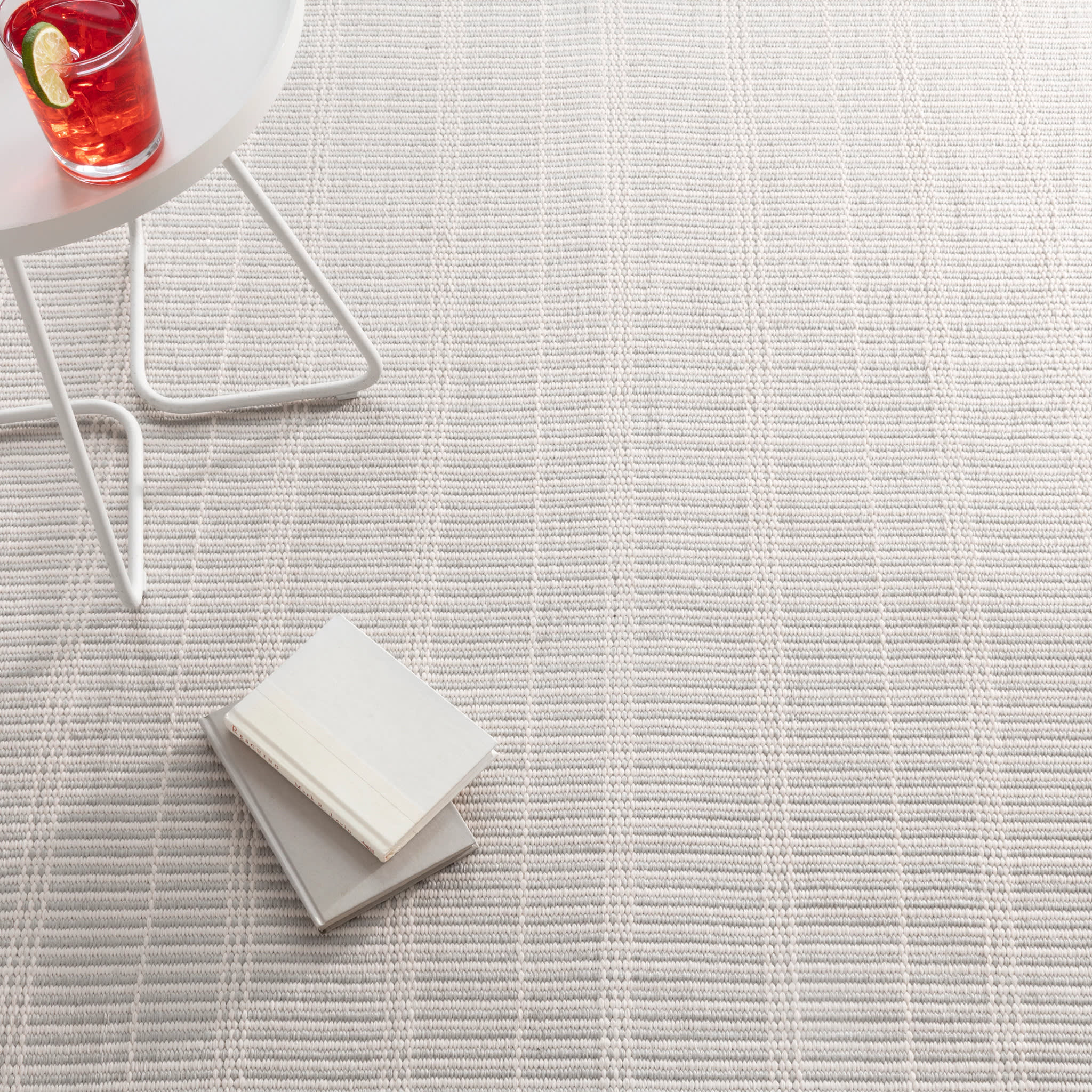 Marlo Handwoven Indoor/Outdoor Rug | Platinum - Image 2
