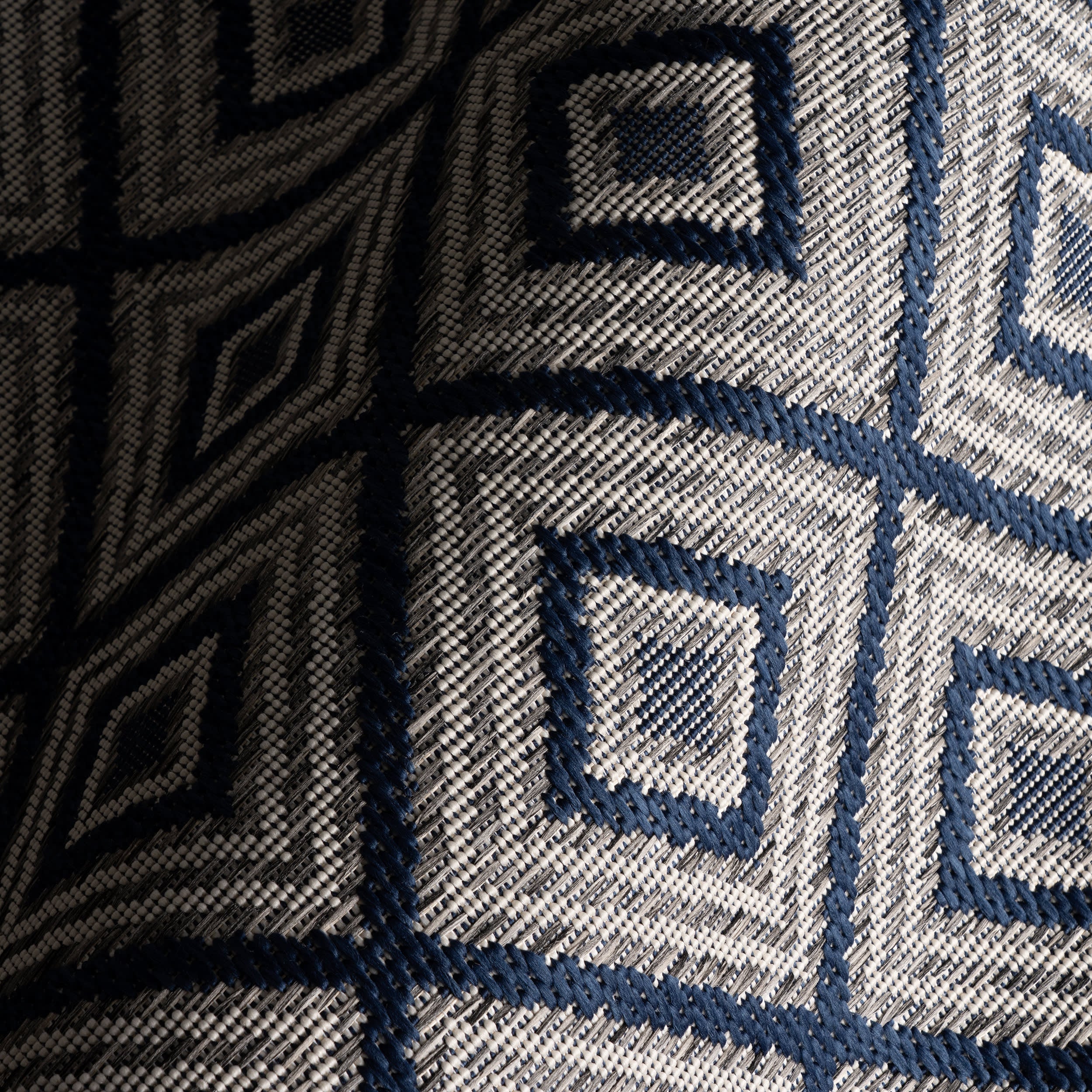 Marouise Modern Diamond Indoor/Outdoor Rug | Navy - Image 3