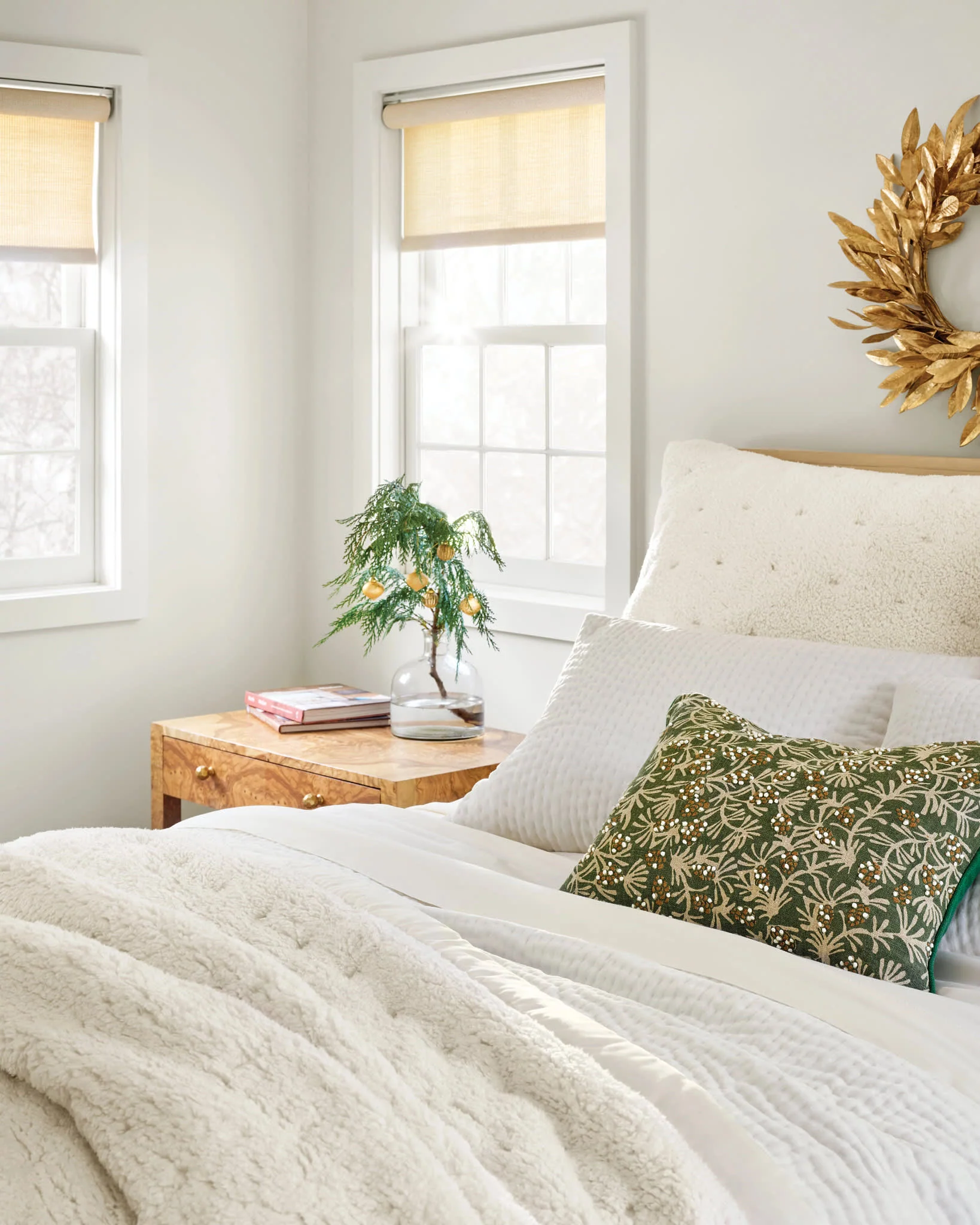 Viola Velvet Quilt | Dove White - Image 2
