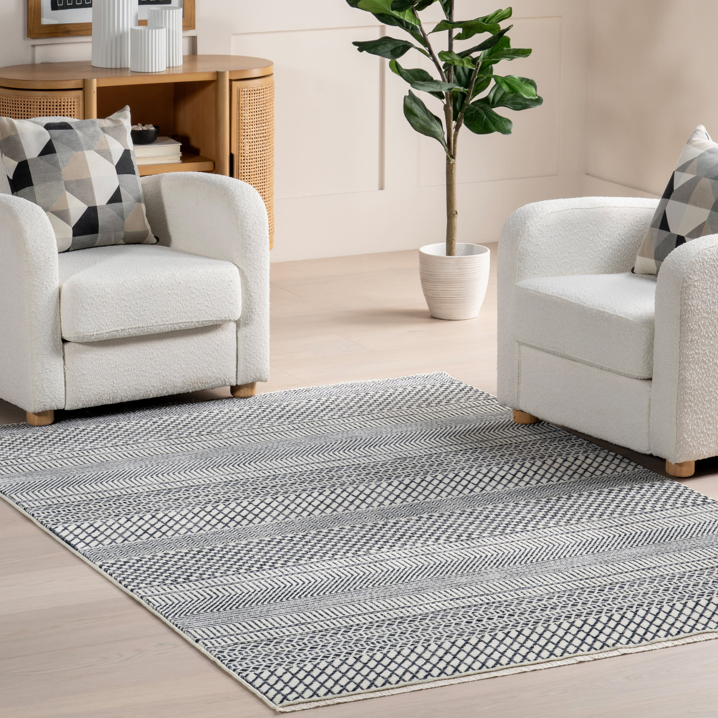 Maude Geometric Traditional Fringed Rug | Blue - Image 2
