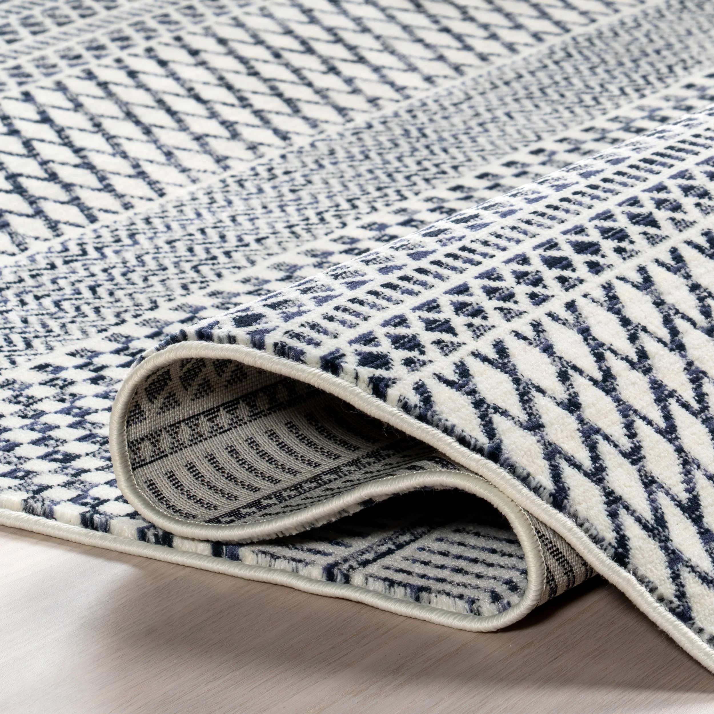 Maude Geometric Traditional Fringed Rug | Blue - Image 8