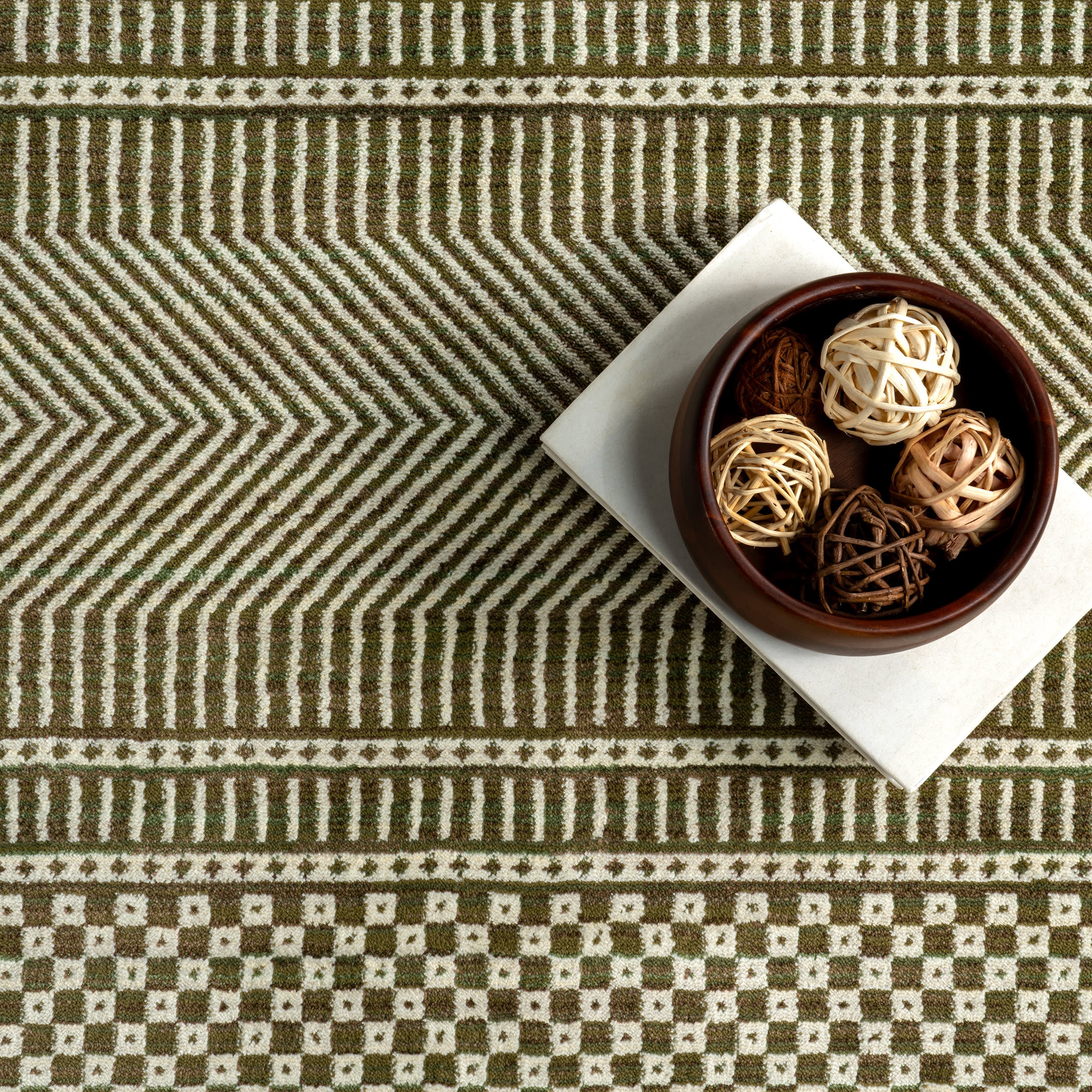 Maude Geometric Traditional Fringed Rug | Dark Sage - Image 7
