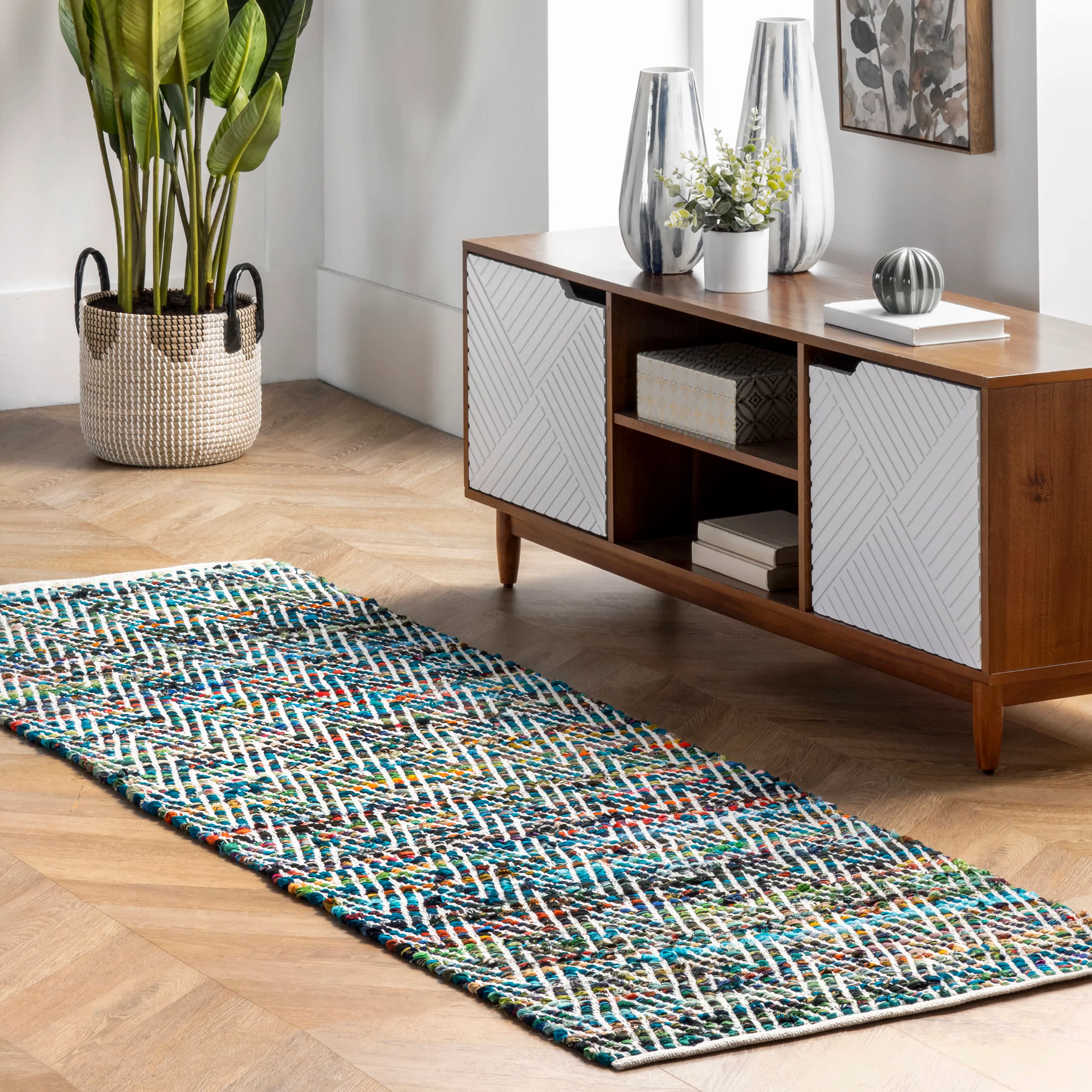 Maxine Chromatic Chevron Rug | Green - Image 2