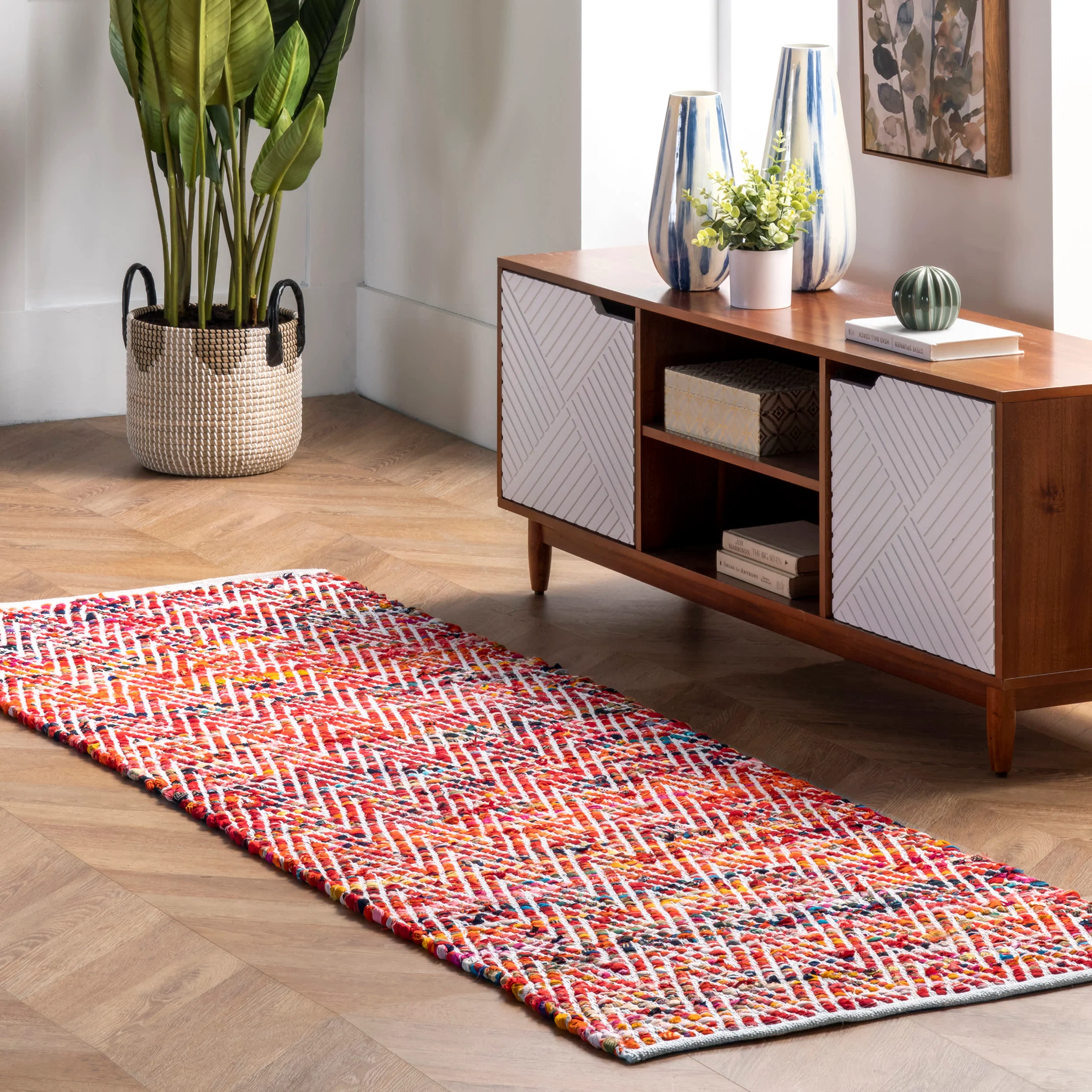 Maxine Chromatic Chevron Rug | Magenta - Image 2