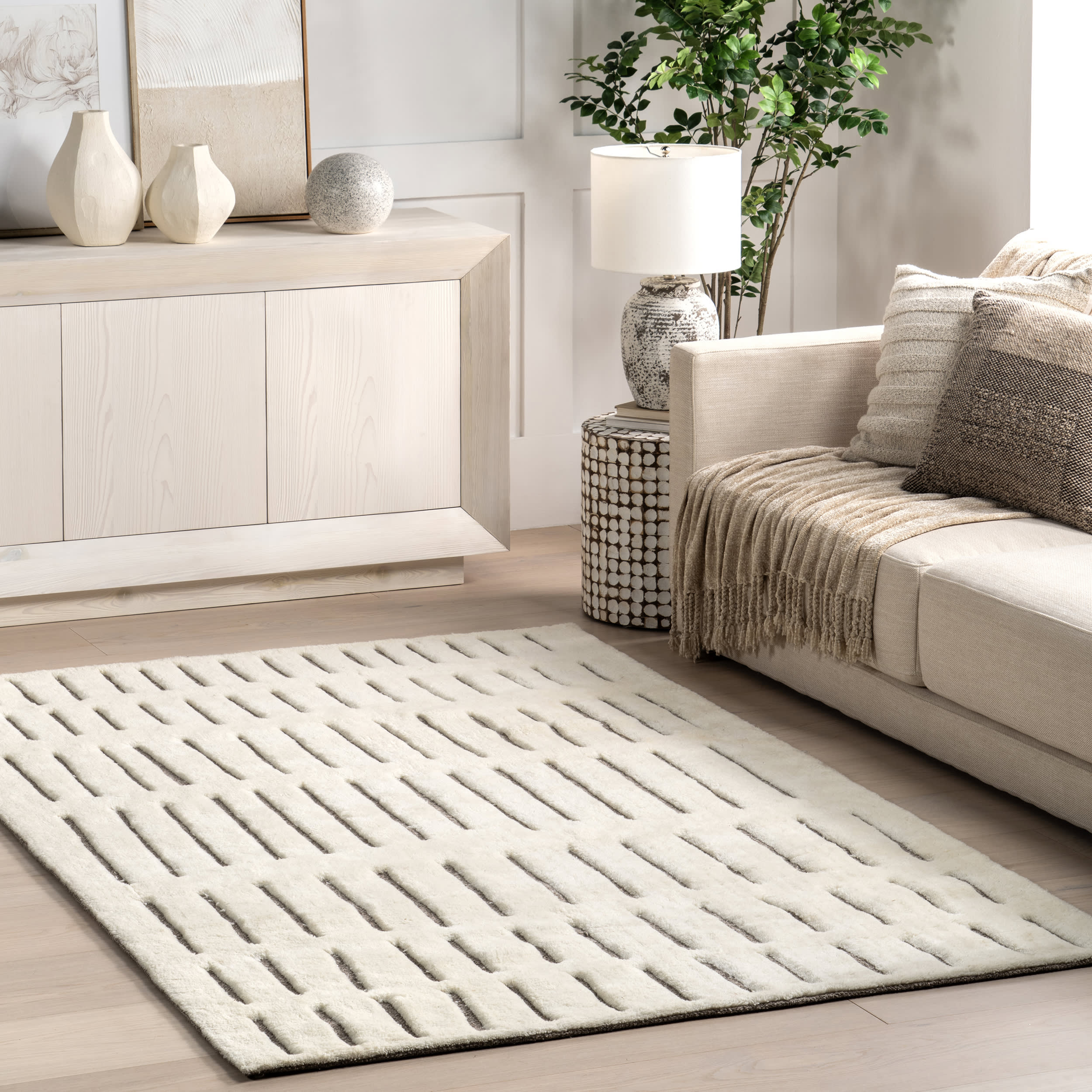 Meara Hand Tufted Broken Lines New Zealand Wool Rug | Off White - Image 2