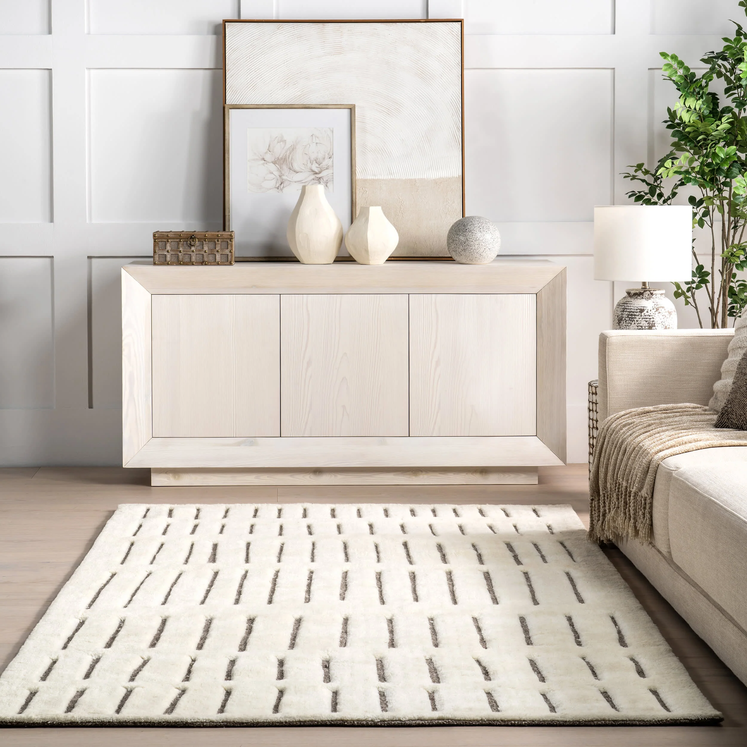 Meara Hand Tufted Broken Lines New Zealand Wool Rug | Off White - Image 4