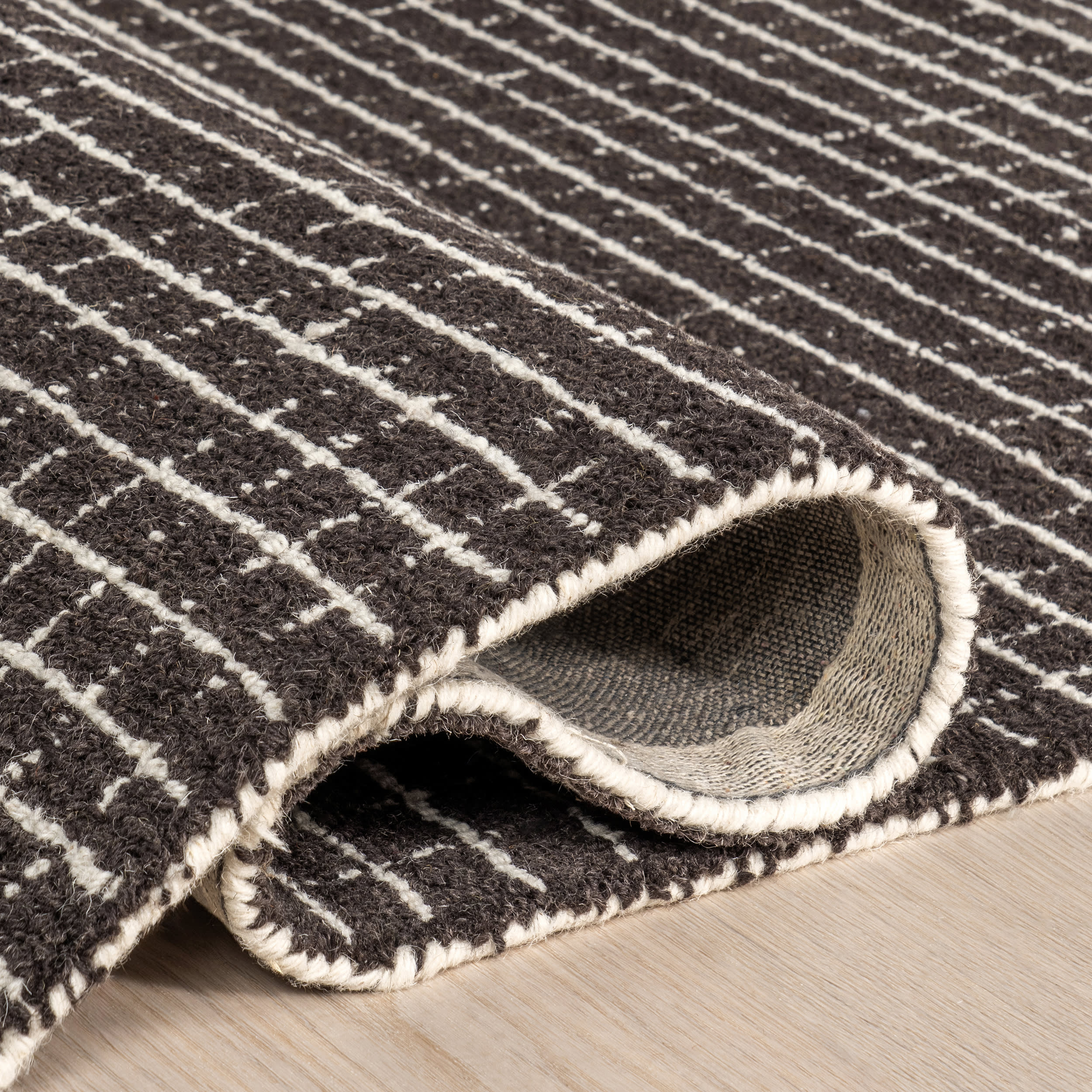 Melrose Checked Rug | Charcoal - Image 11