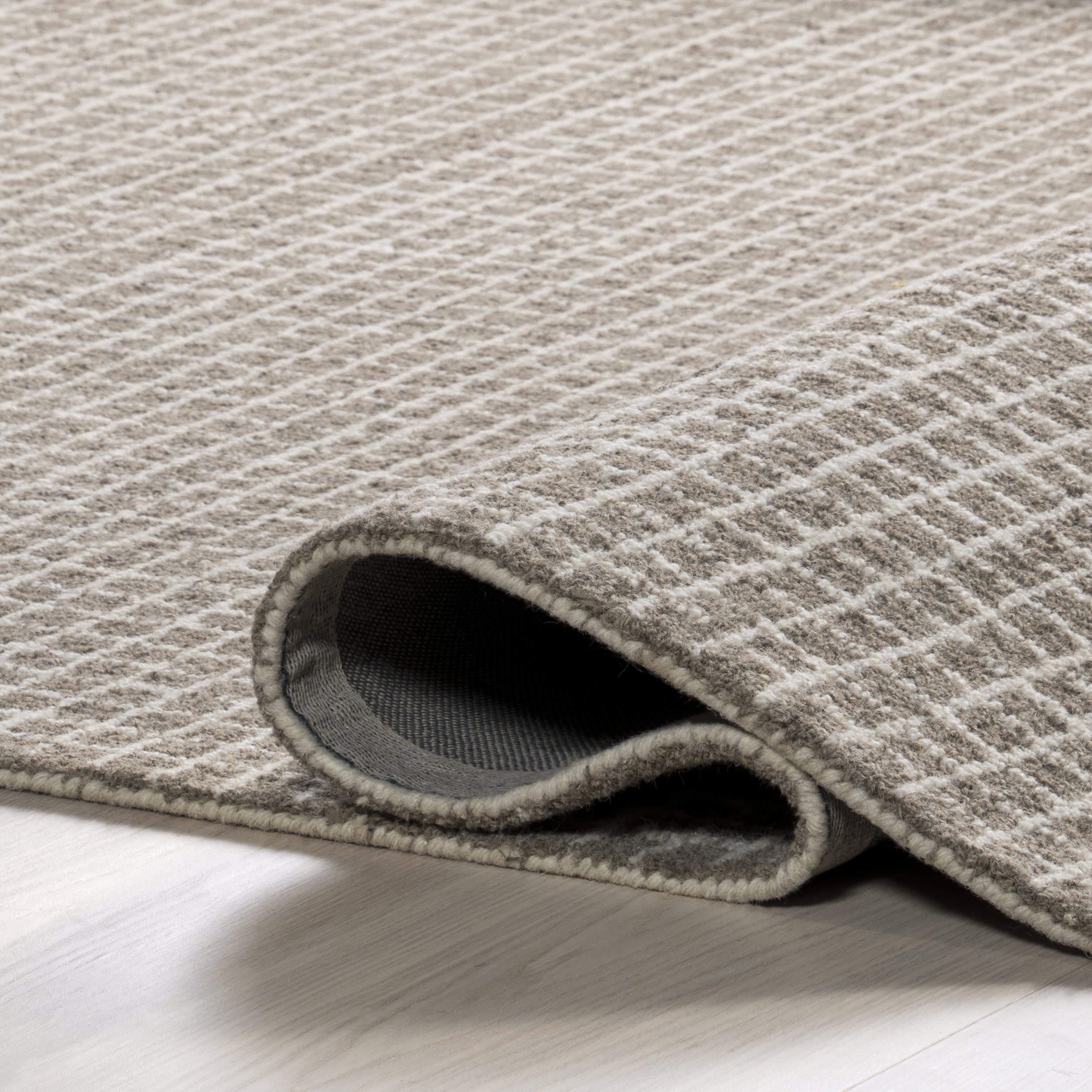 Melrose Checked Rug | Grey - Image 10