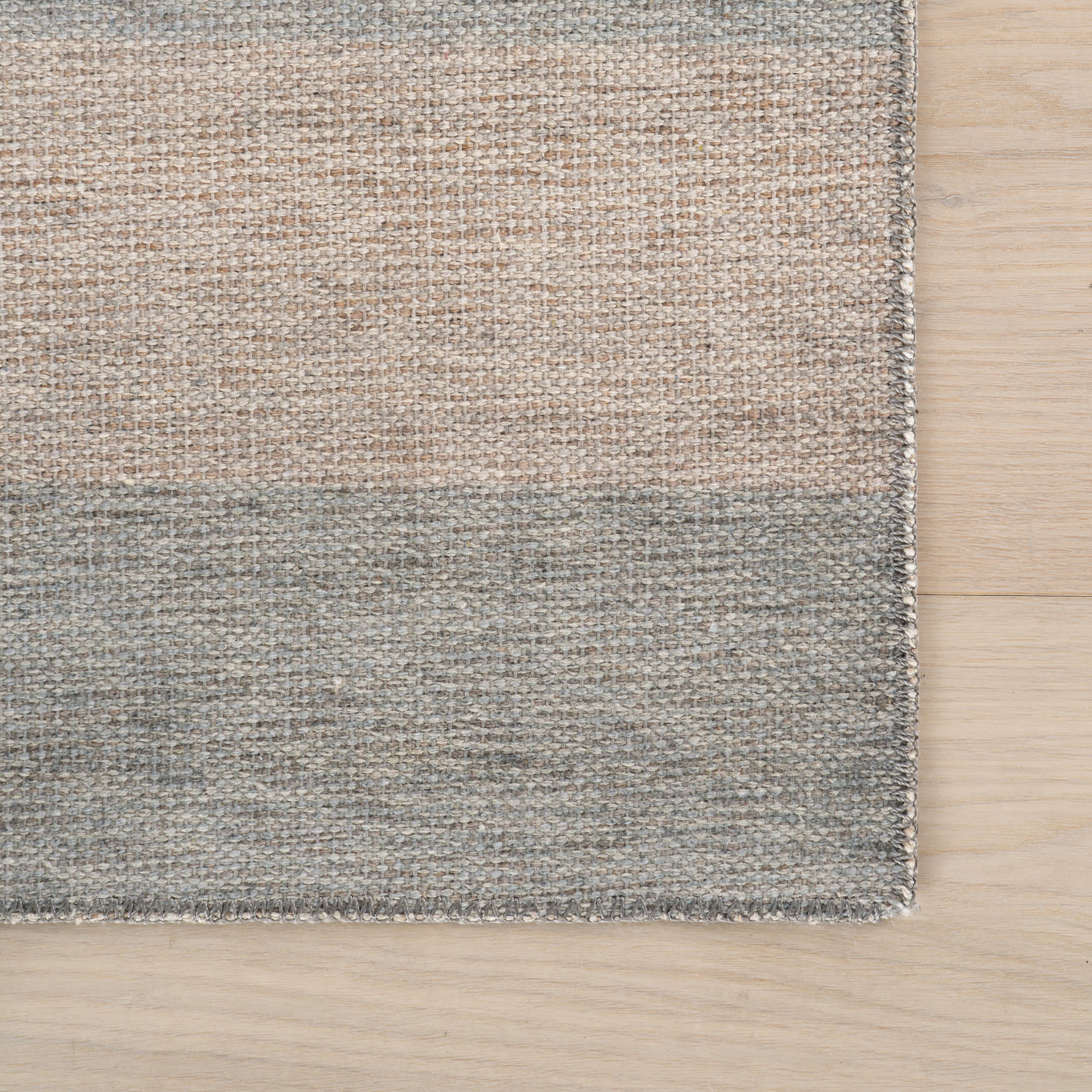 Mephira Checkered Washable Rug | Blue - Image 4
