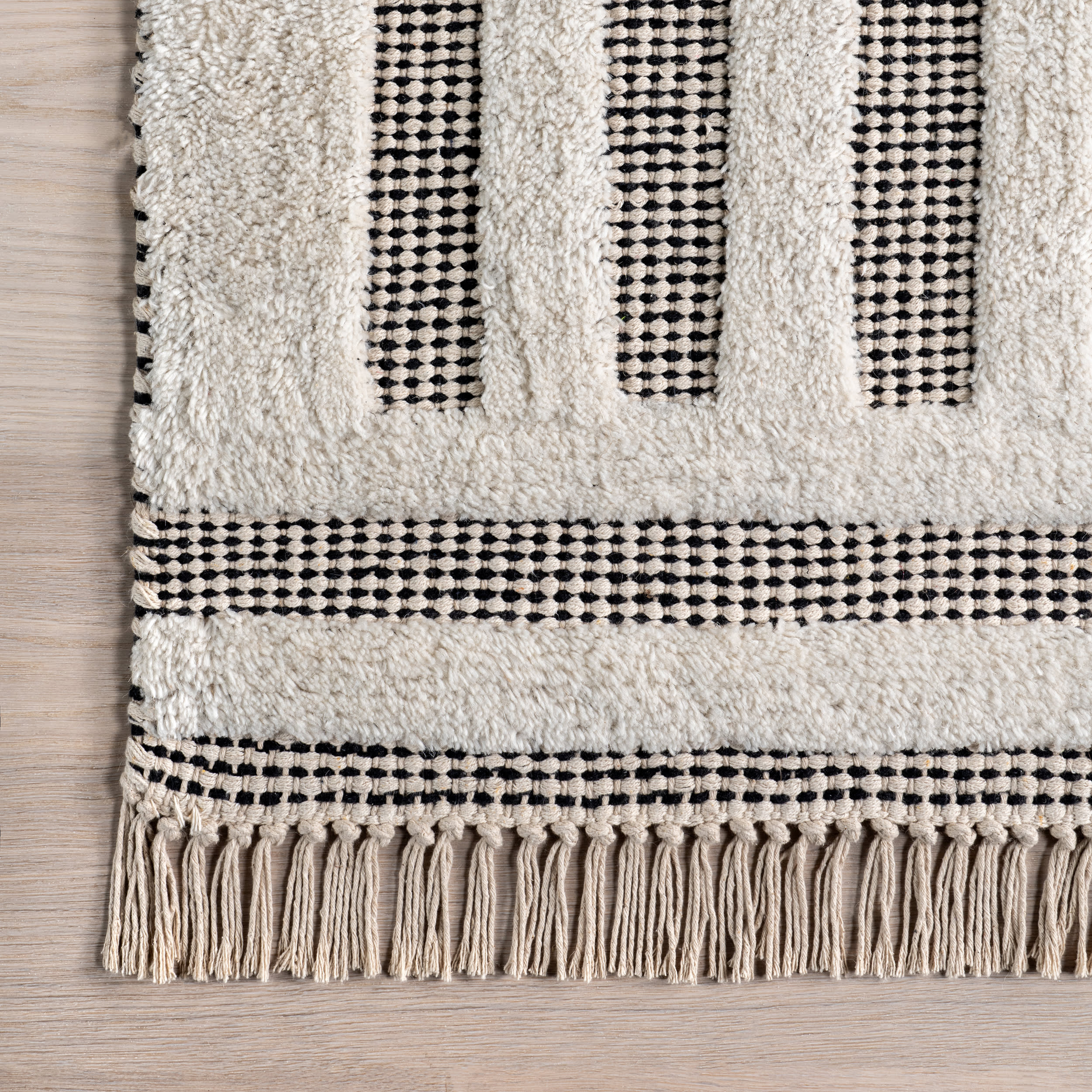 Merrick Tasseled Cotton Rug | Black - Image 3