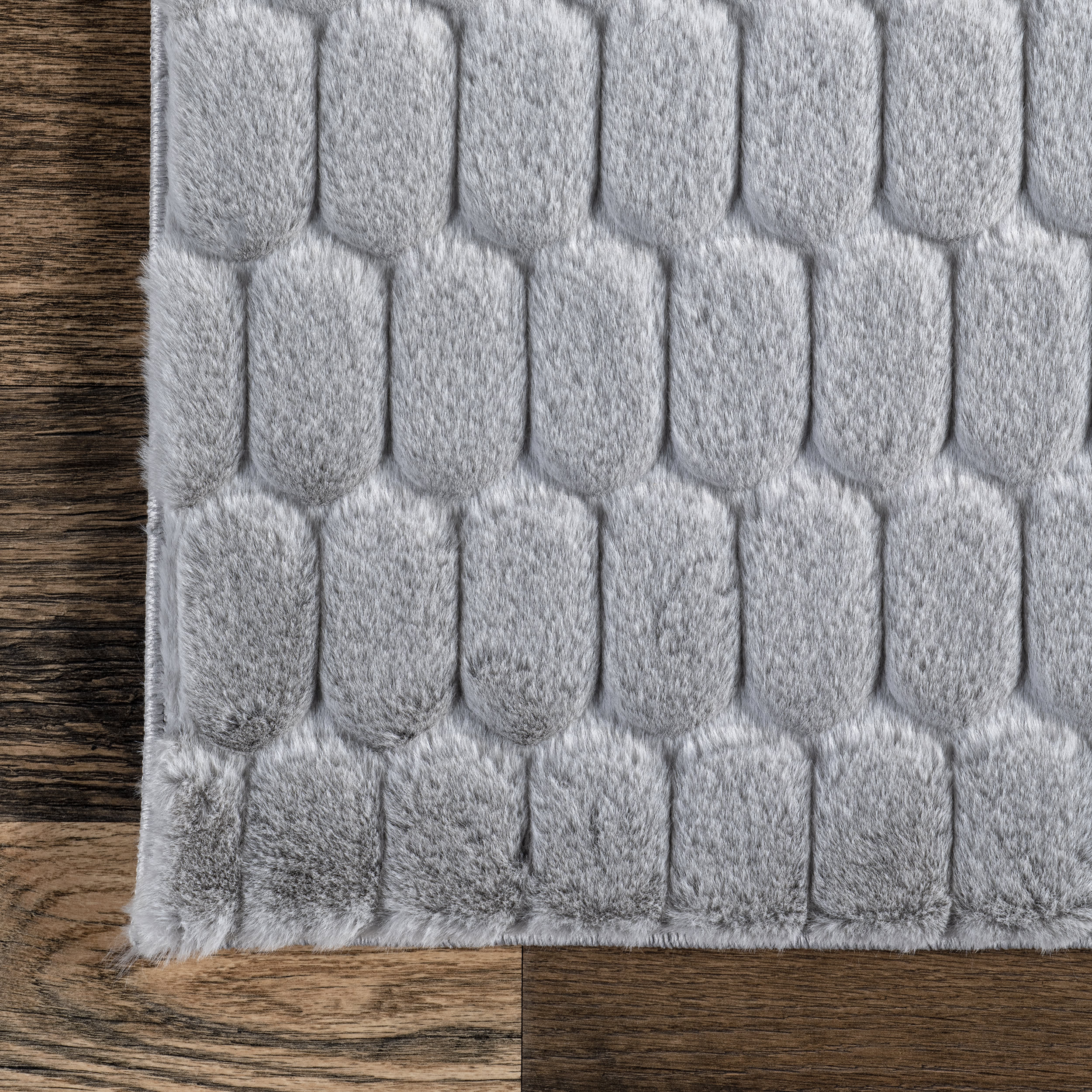 Milazia Honeycomb Plush Cloud Washable Rug | Silver - Image 3