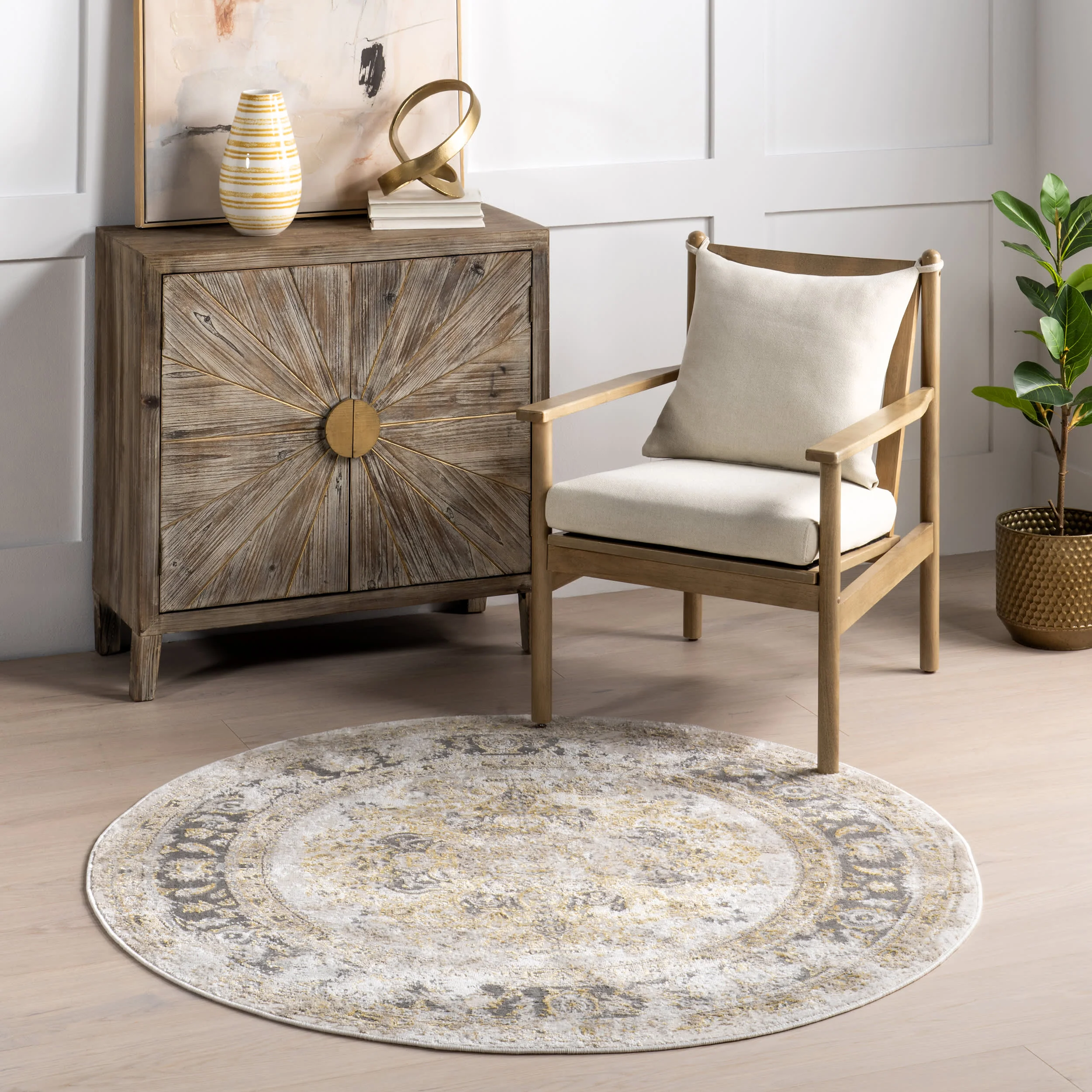 Milky Medallion Rug | Gold - Image 2