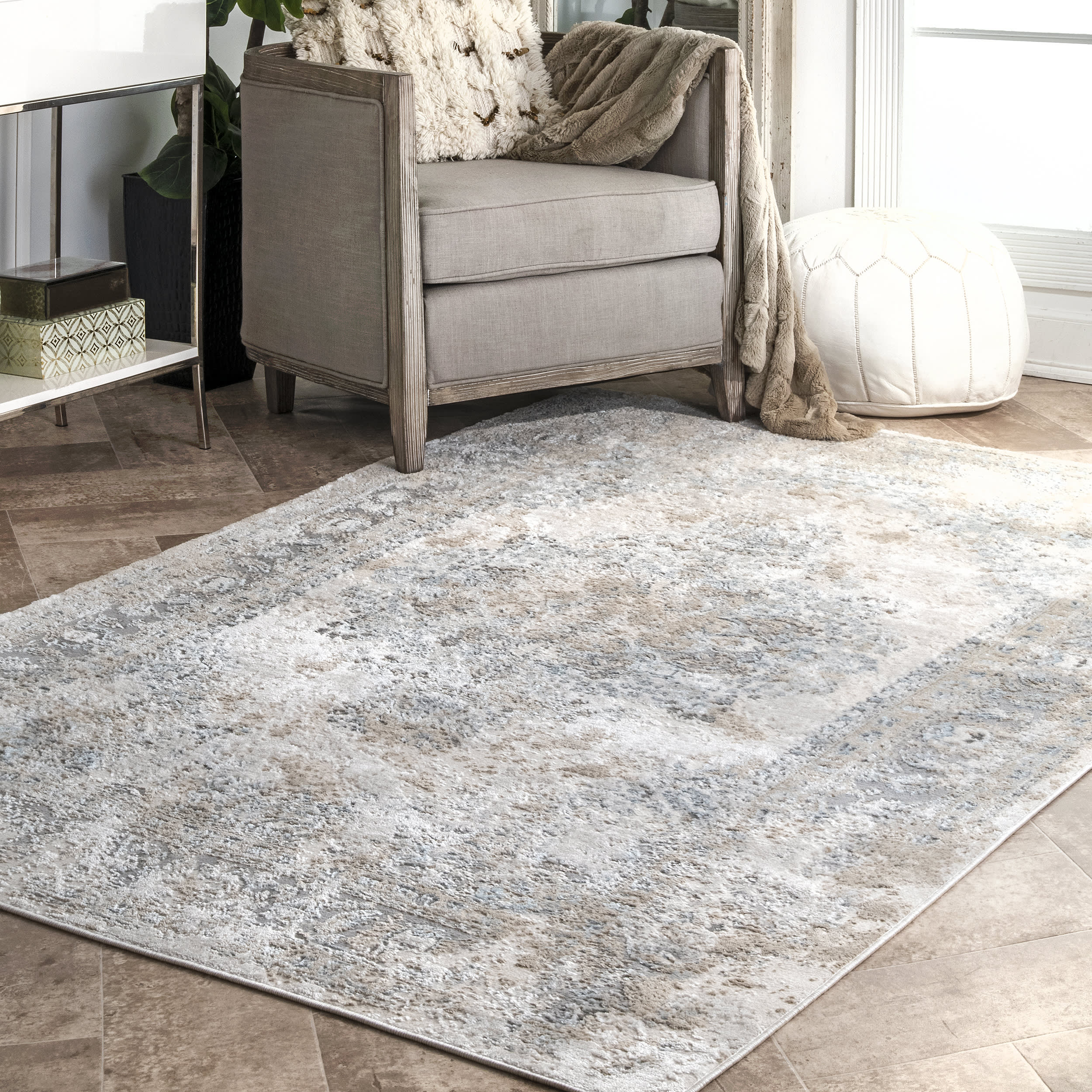 Milky Medallion Rug | Silver - Image 2