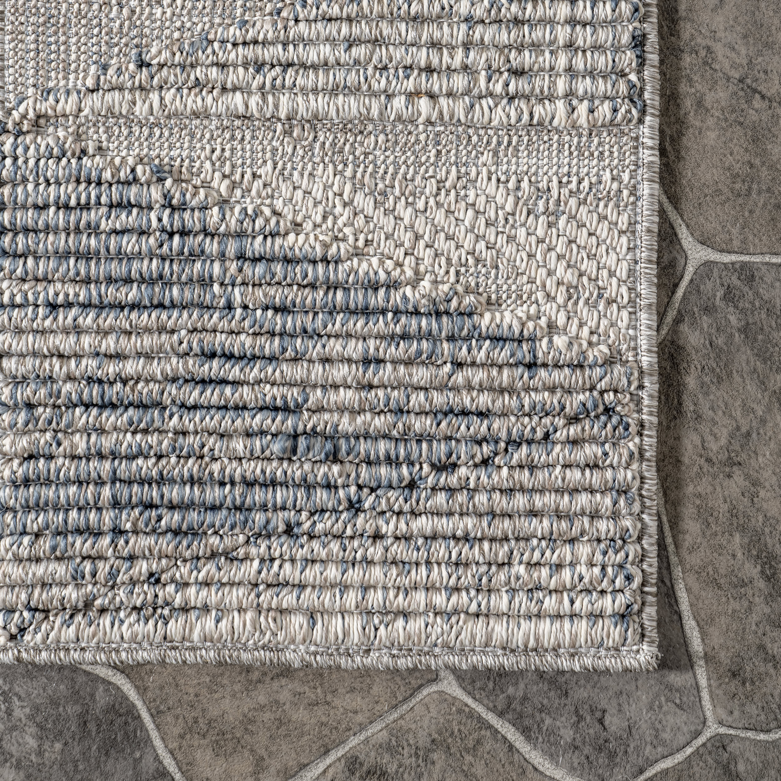 Mina High-Low Triangles Indoor/Outdoor Rug | Light Grey - Image 3