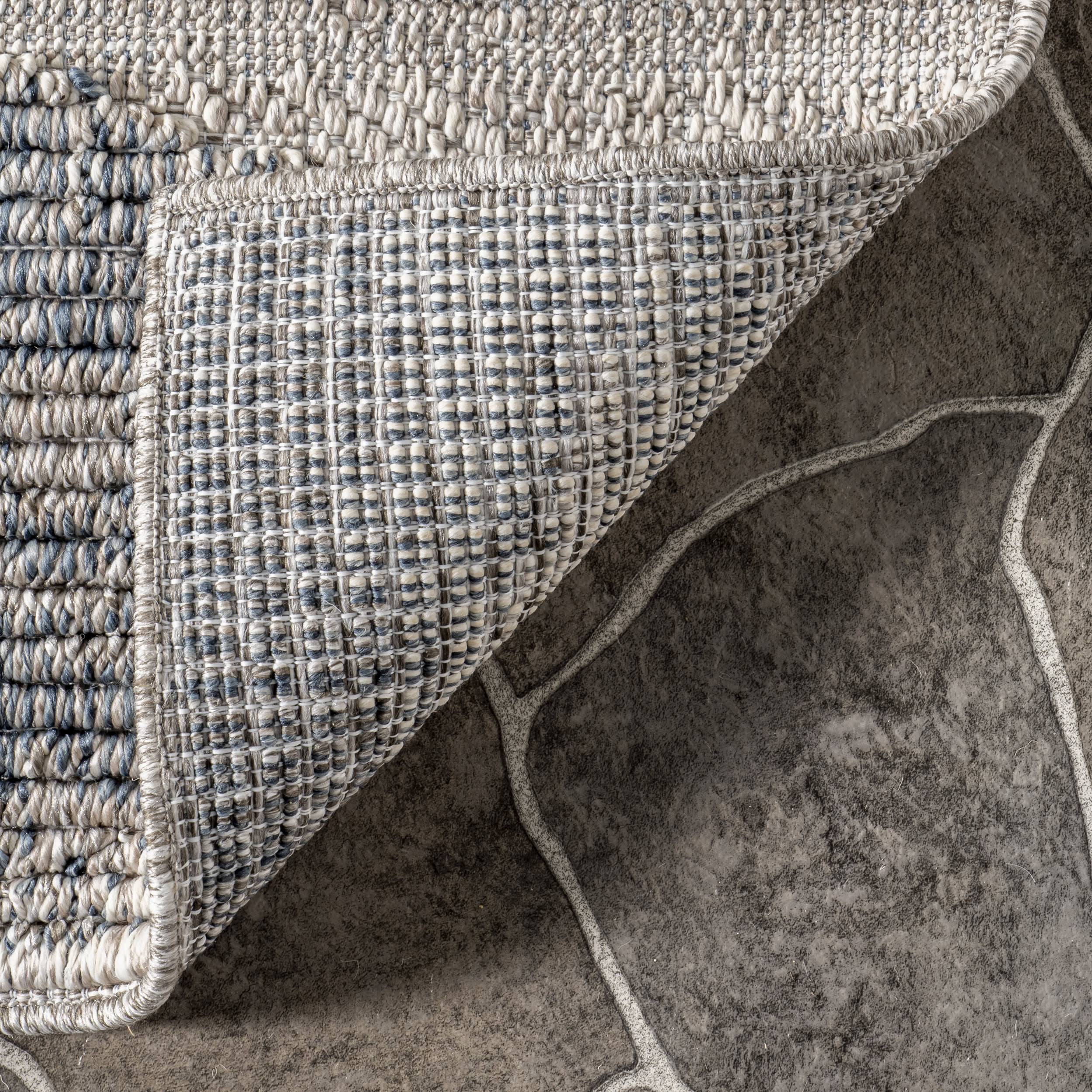 Mina High-Low Triangles Indoor/Outdoor Rug | Light Grey - Image 5