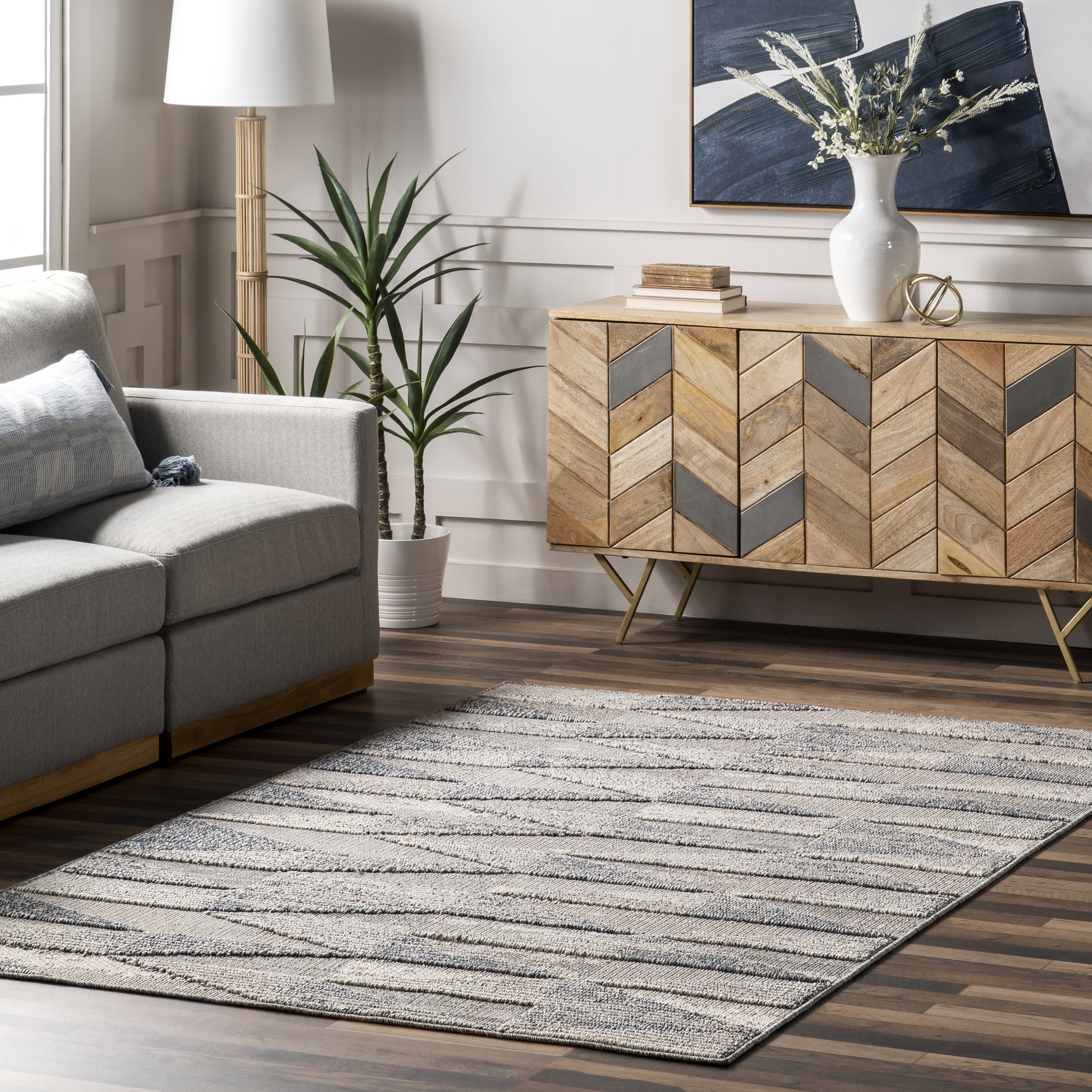 Mina High-Low Triangles Indoor/Outdoor Rug | Light Grey - Image 7