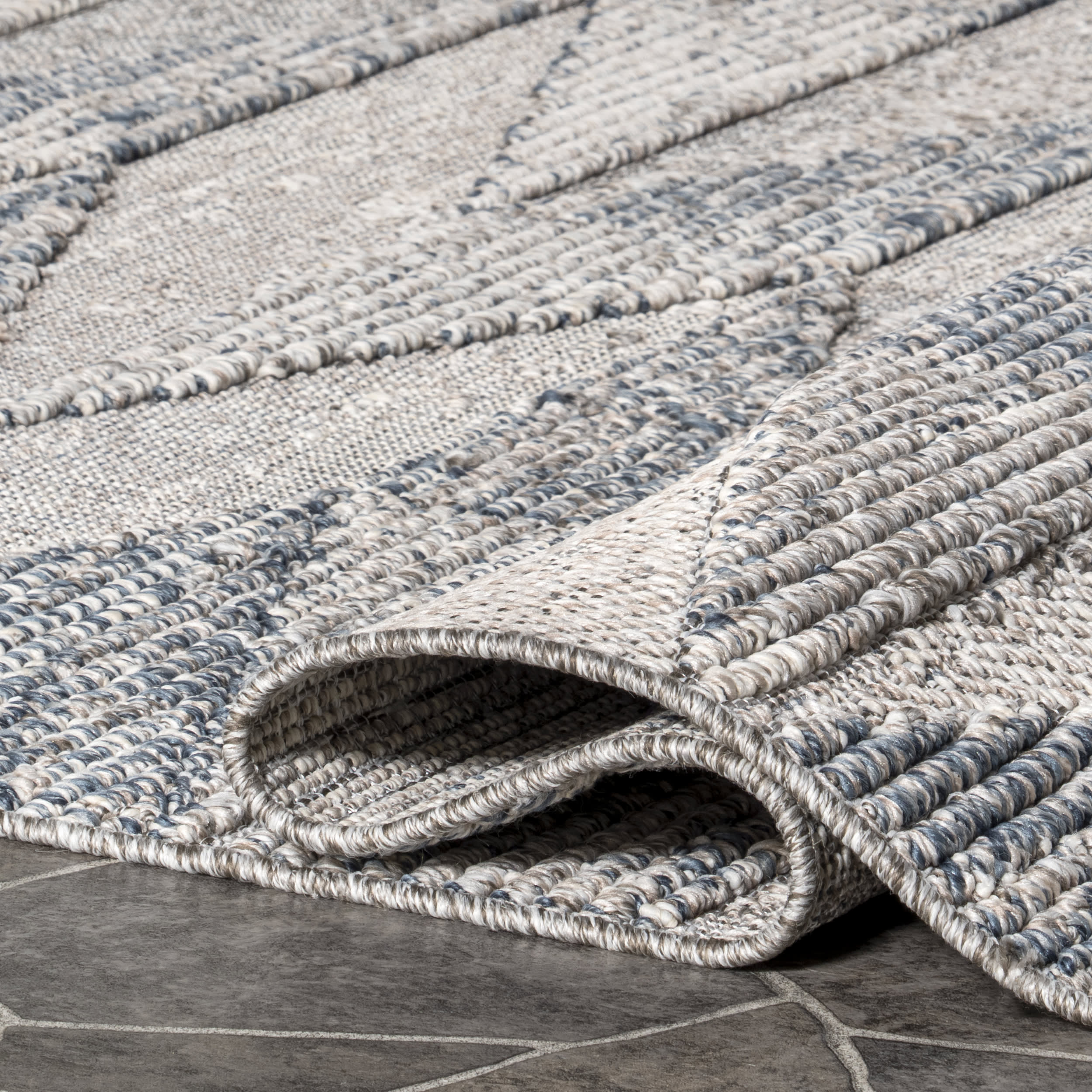 Mina High-Low Triangles Indoor/Outdoor Rug | Light Grey - Image 8